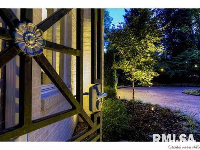 2100 S ILLINI Road