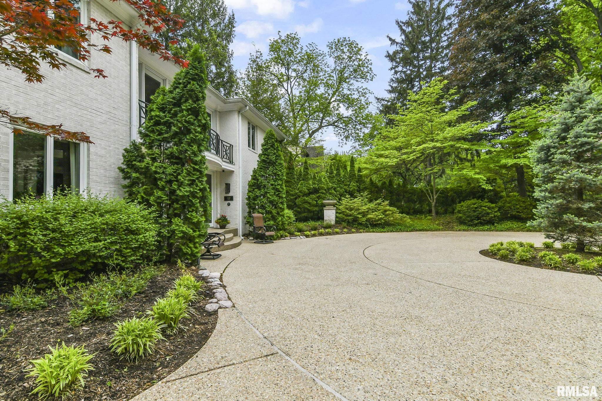 2100 S ILLINI Road