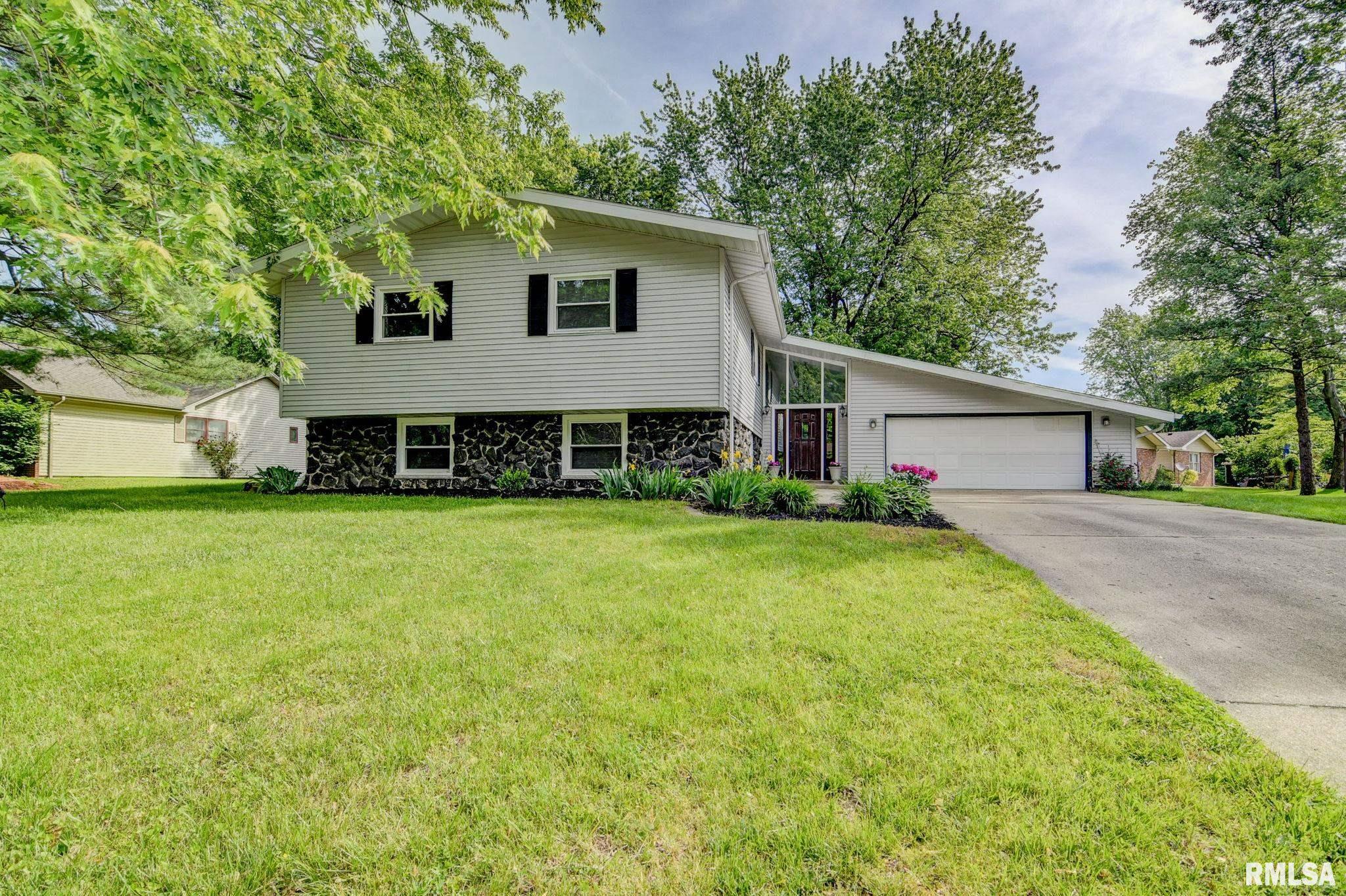 520 Vanderbilt Drive