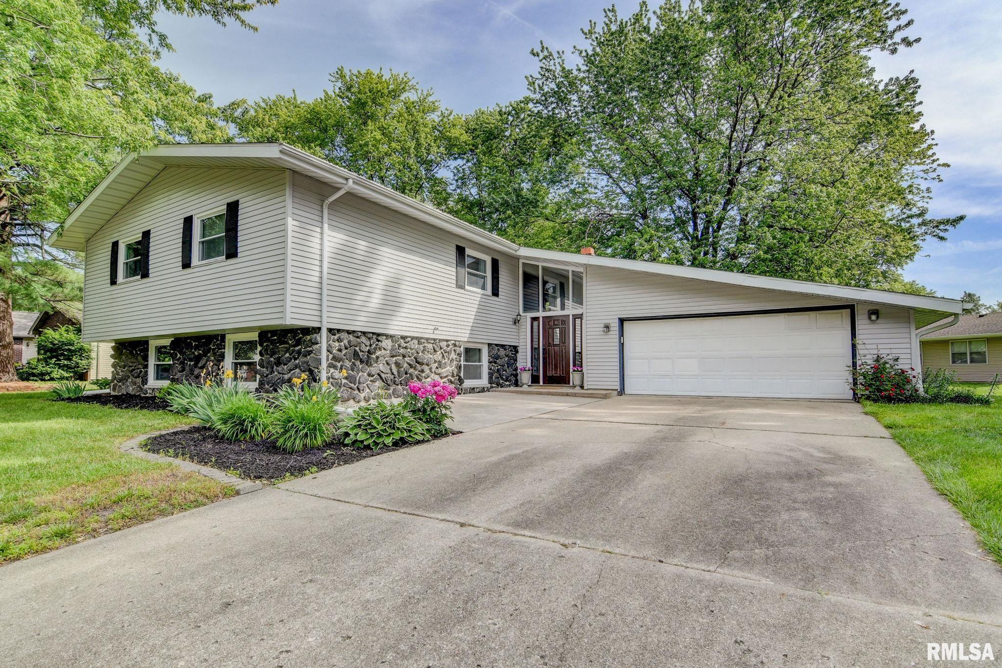 520 Vanderbilt Drive