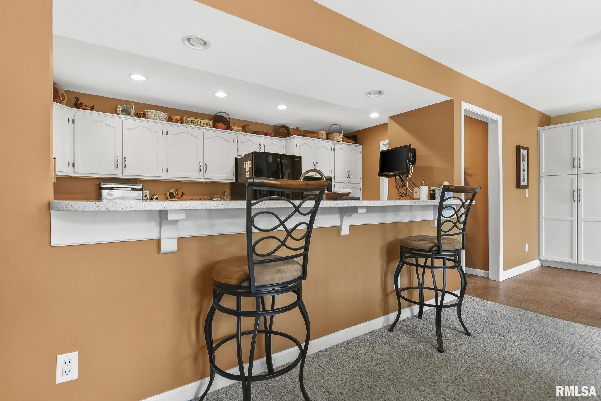 1212 W South Grand Avenue Unit: 225