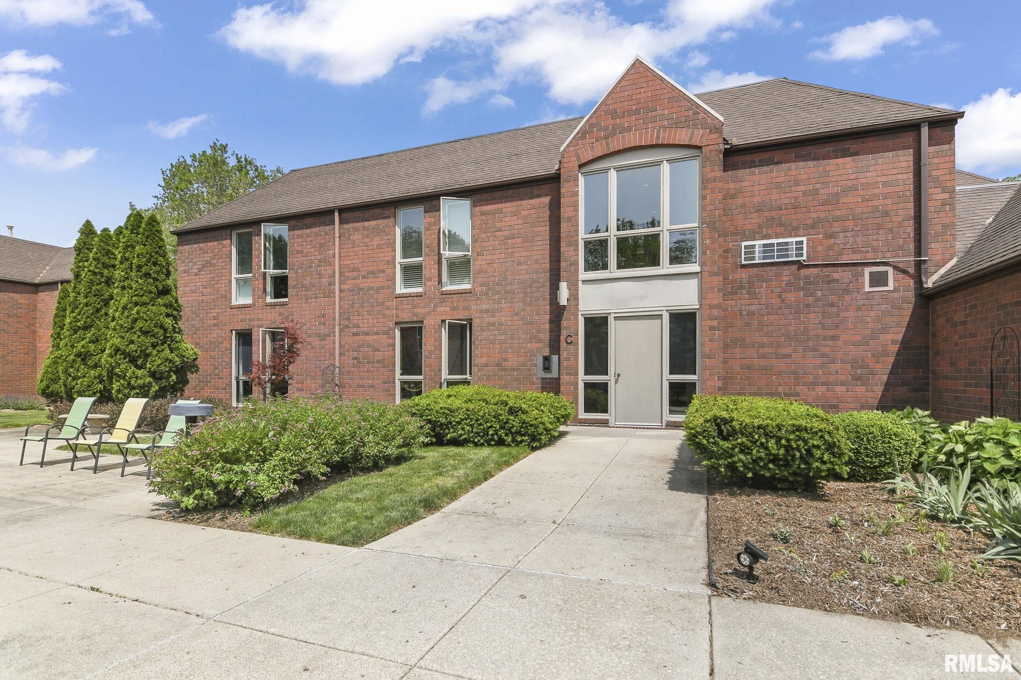 1212 W South Grand Avenue Unit: 225