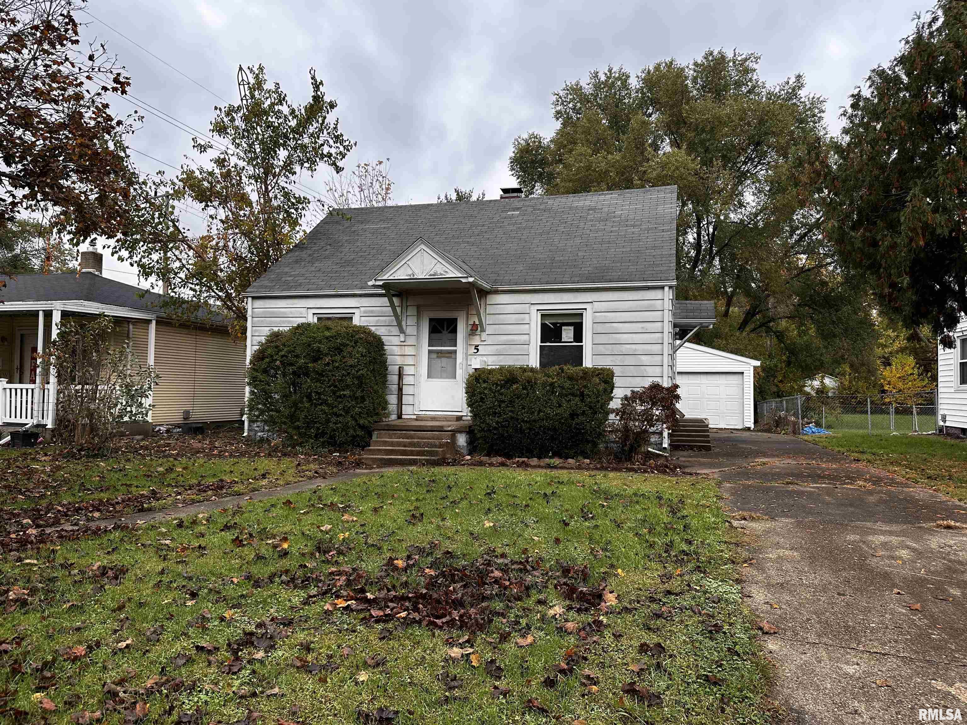 5 BELLE Place