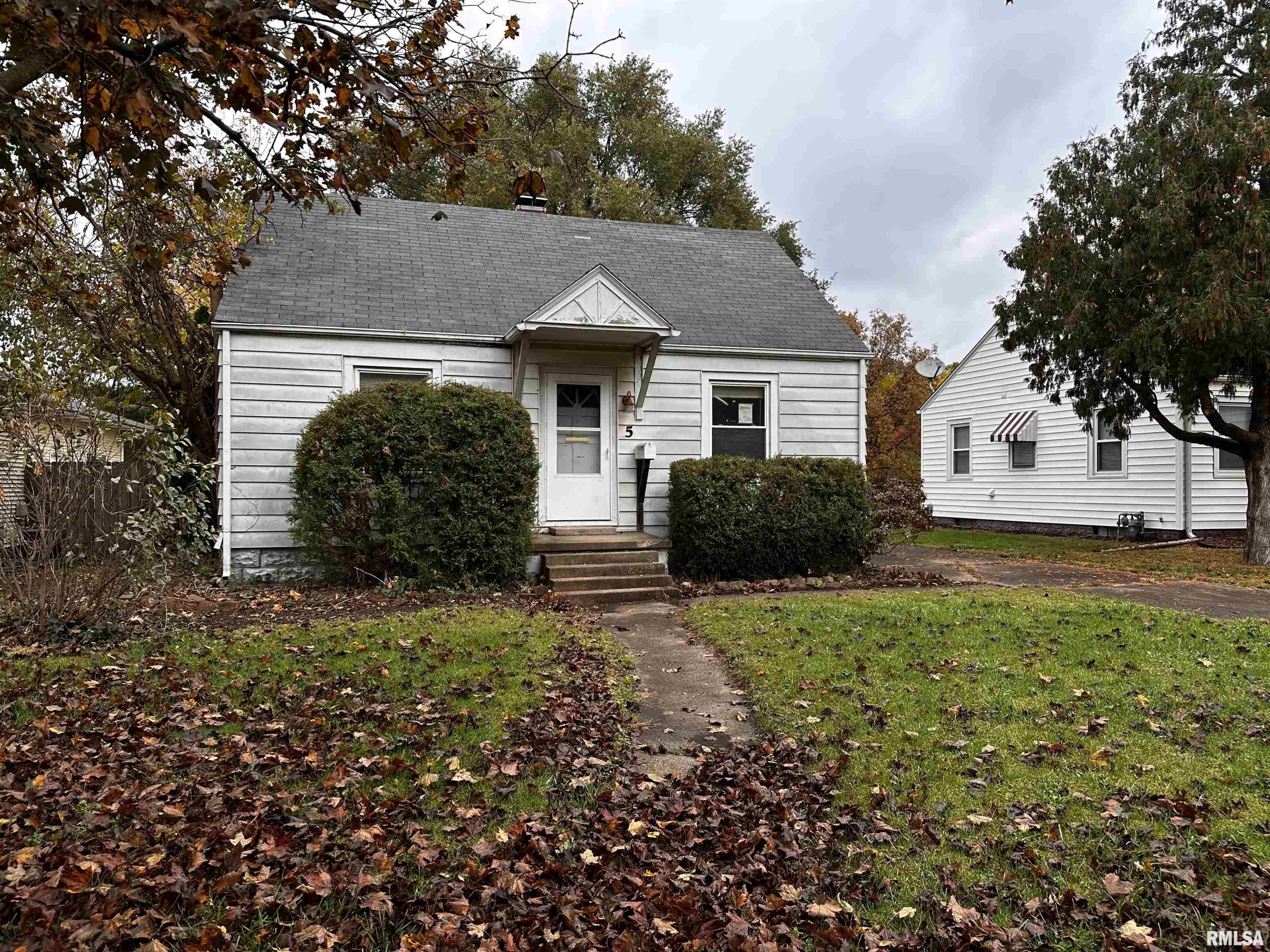 5 BELLE Place