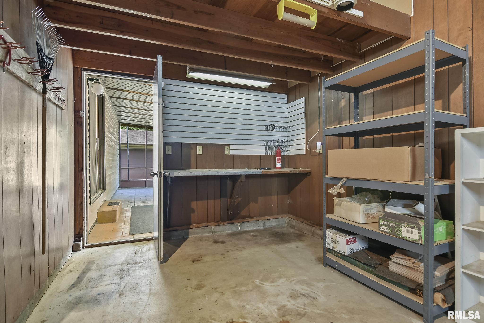 2507 Lindsay Road