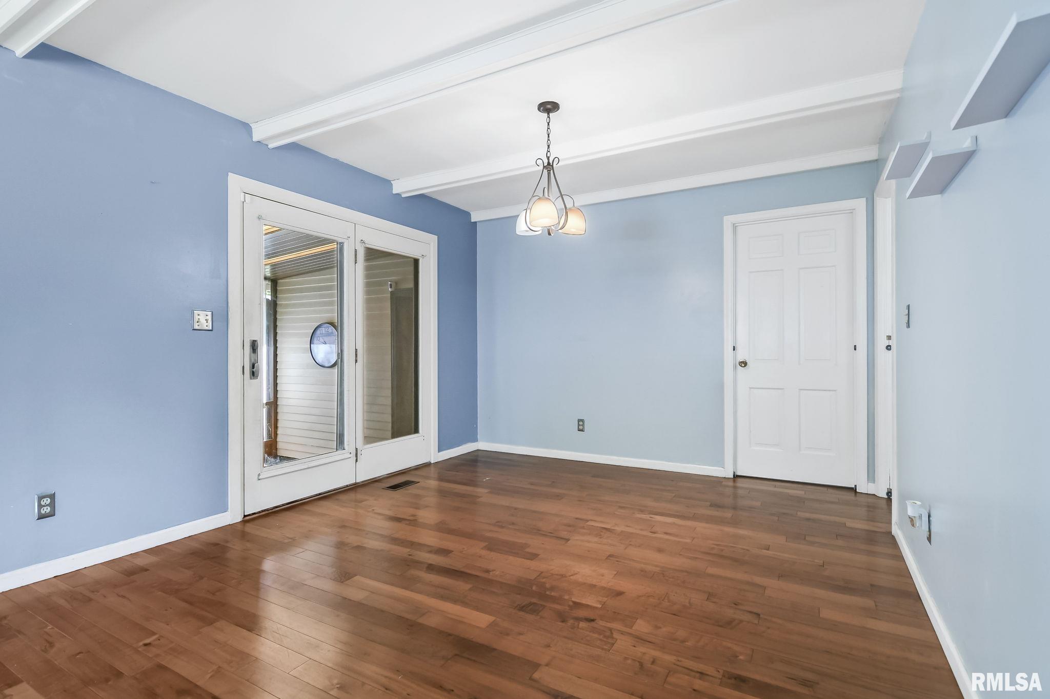 2507 Lindsay Road