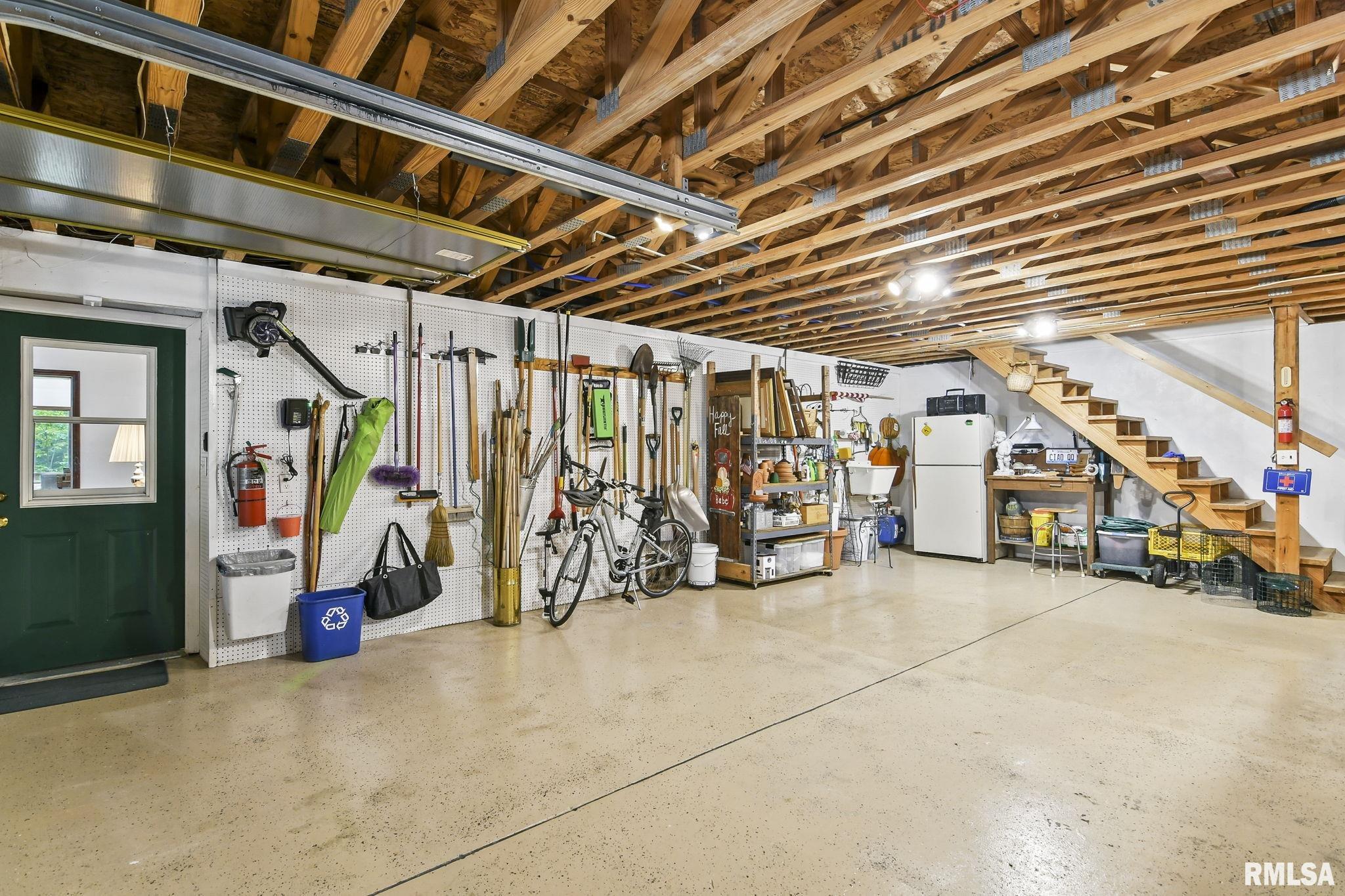 5128 Gaule Road