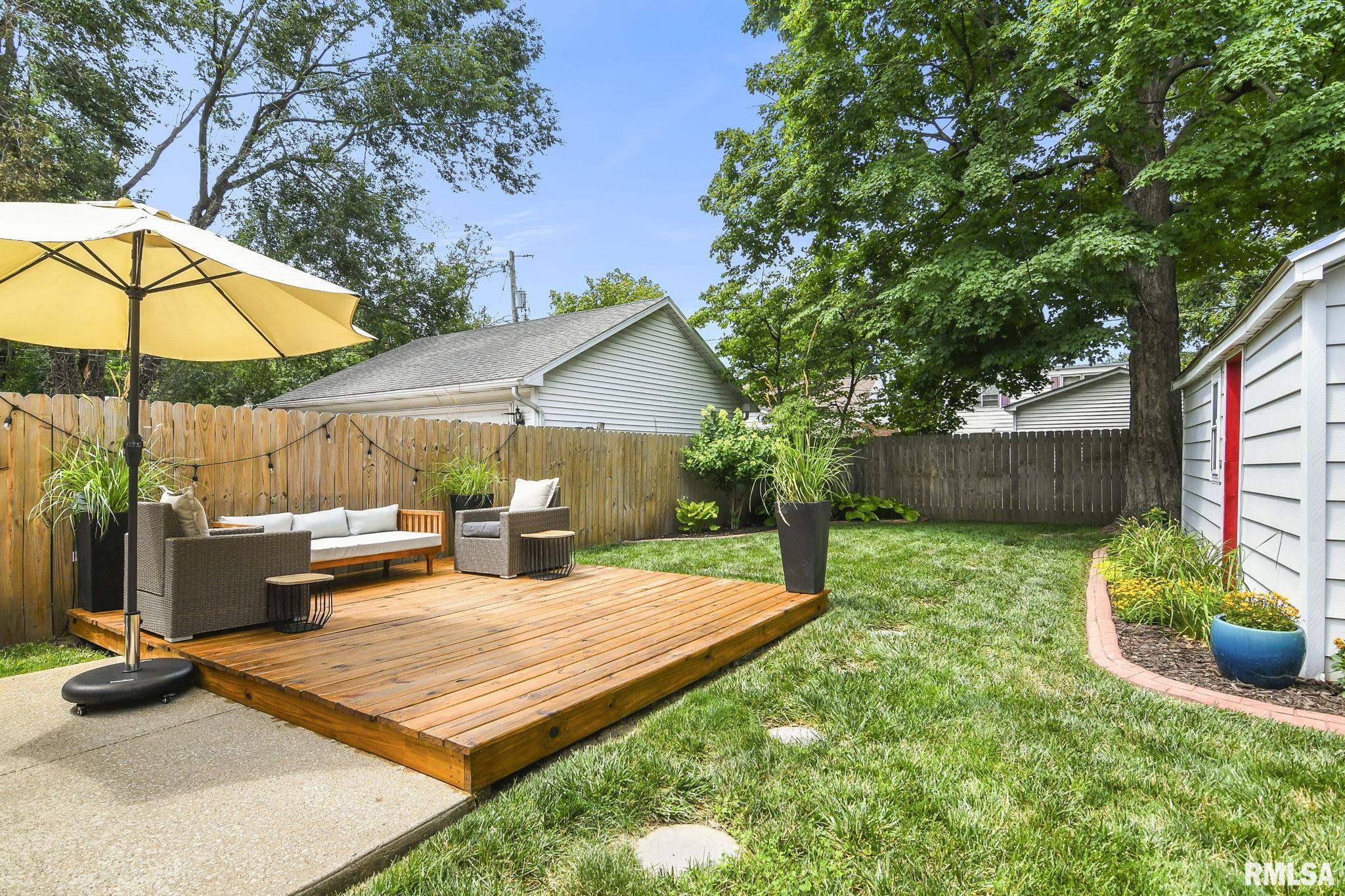 1545 W JACKSON Street