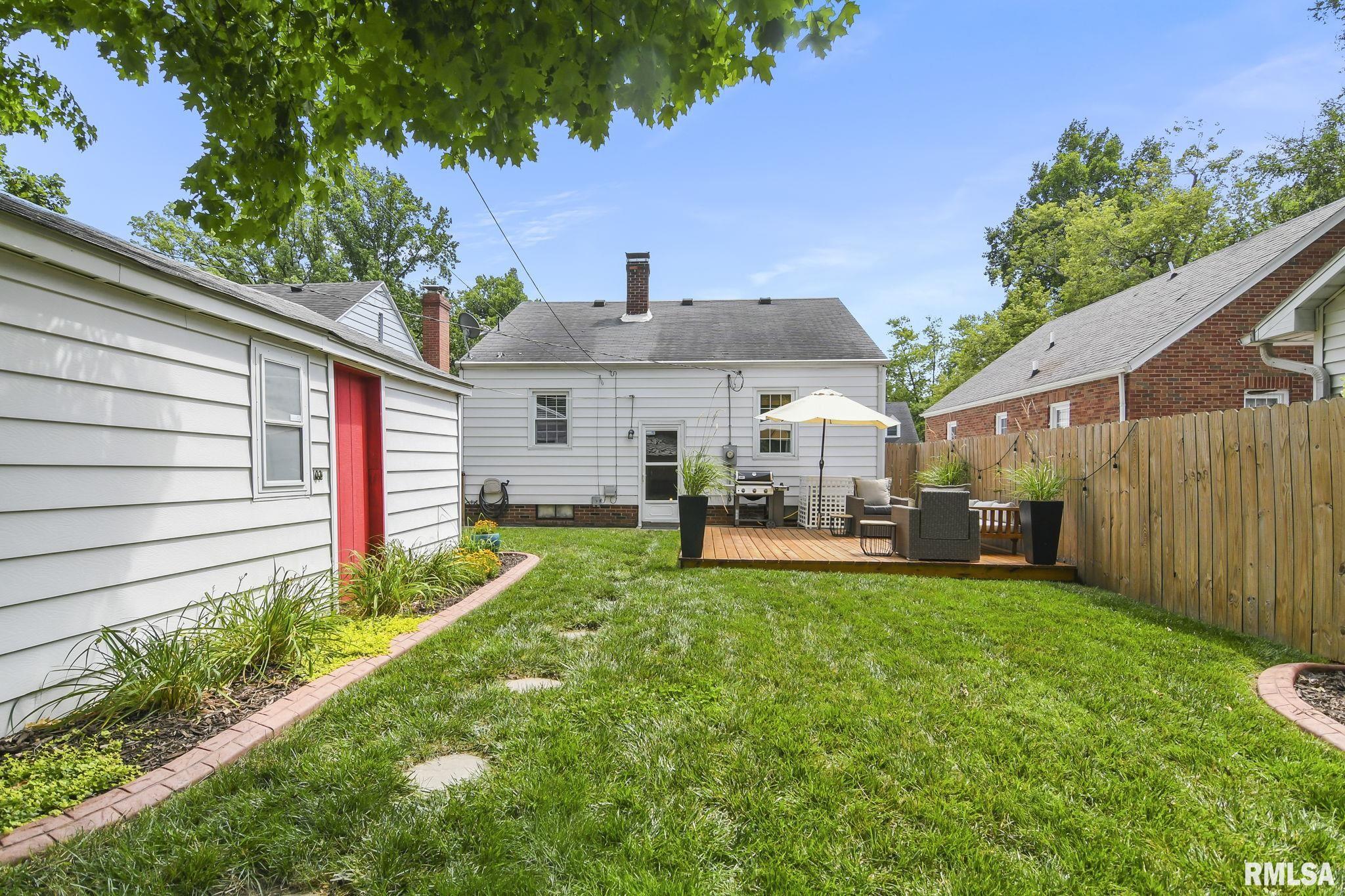1545 W JACKSON Street