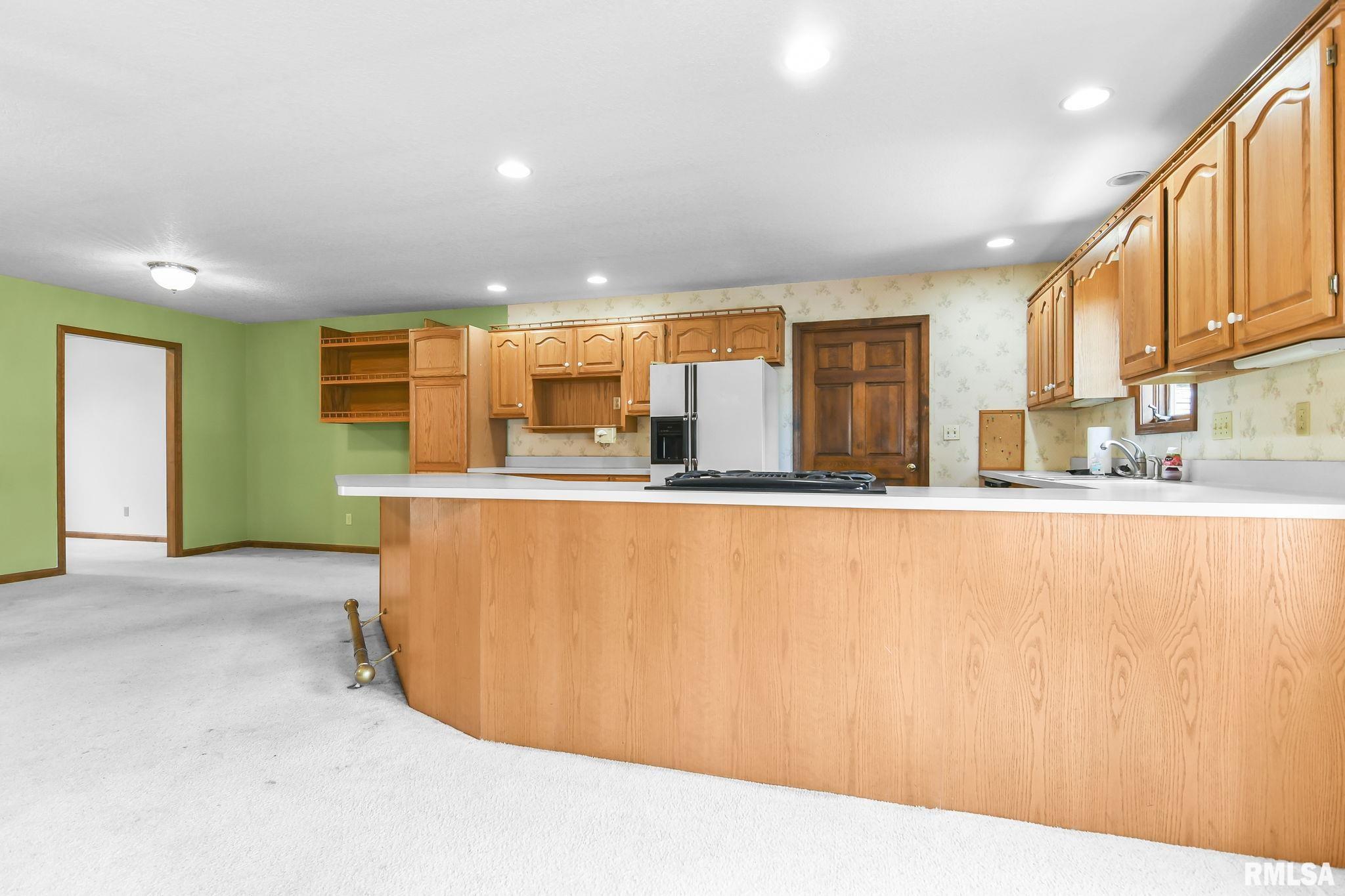 1424 JAMES Street