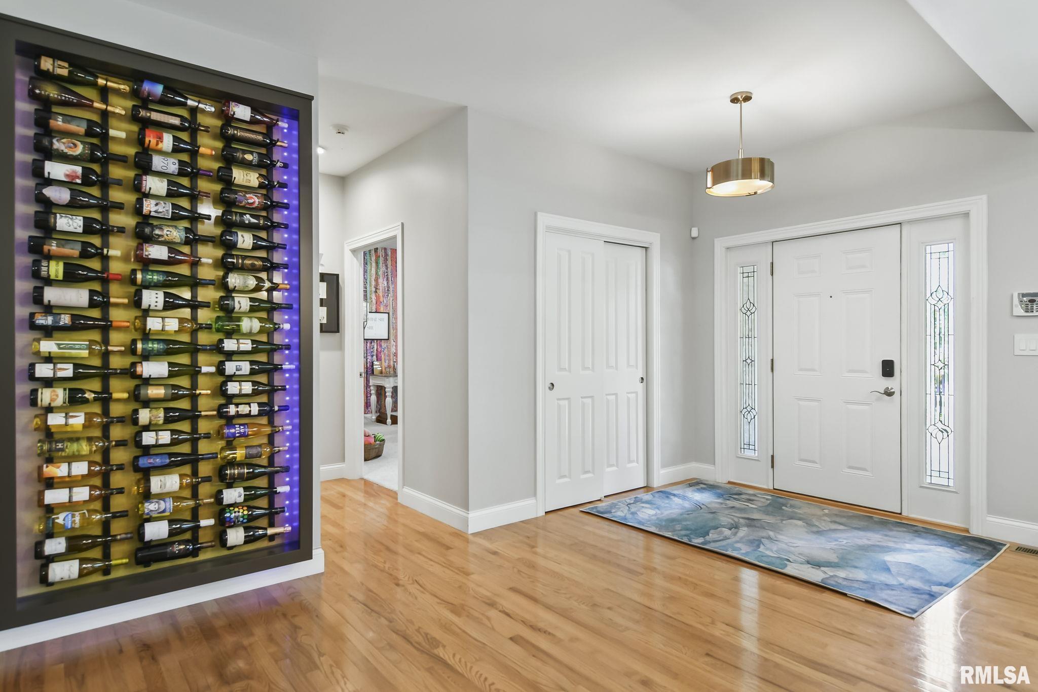 1709 JOSEPHINE Place