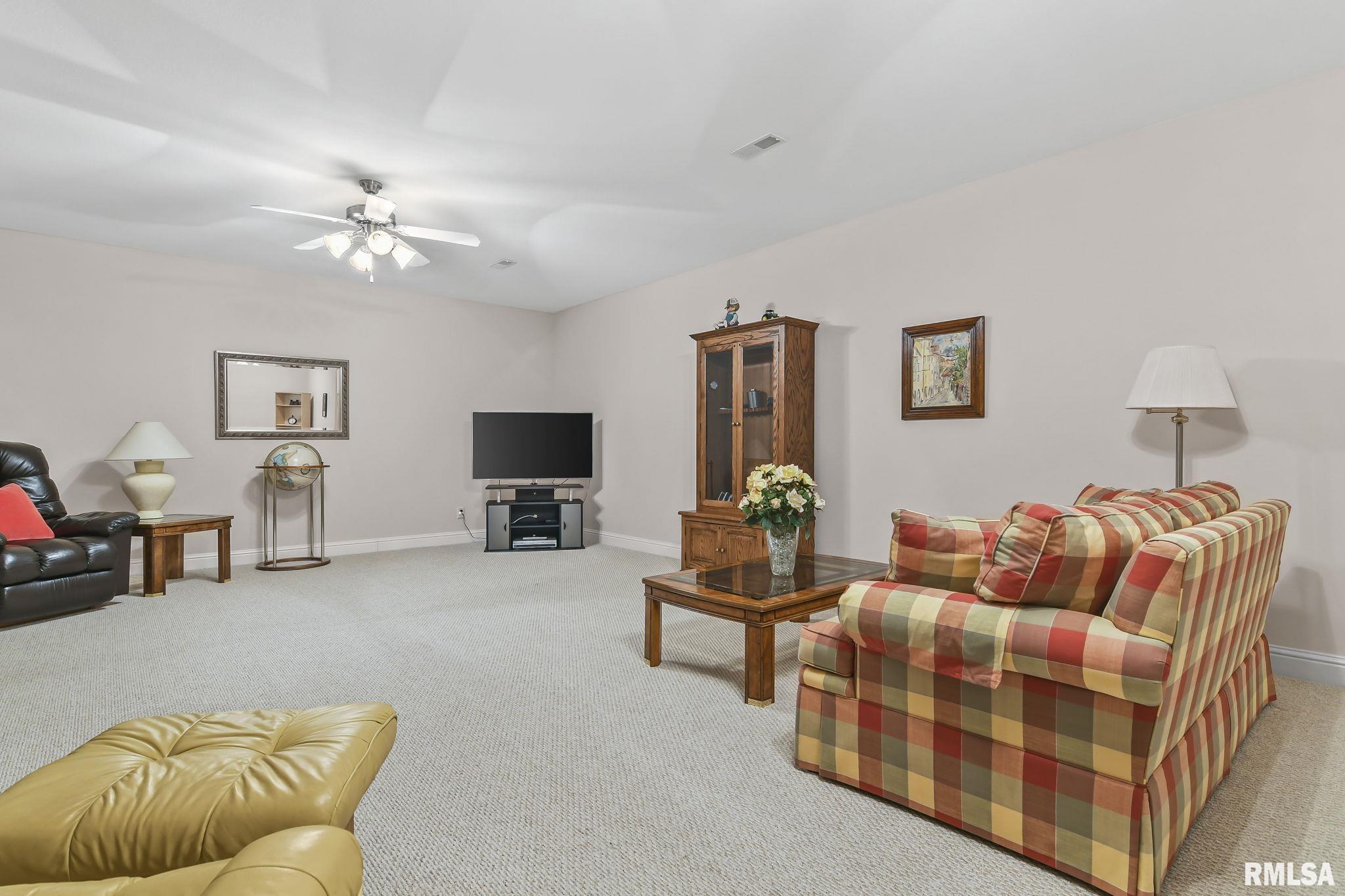 231 SANDSTONE Drive