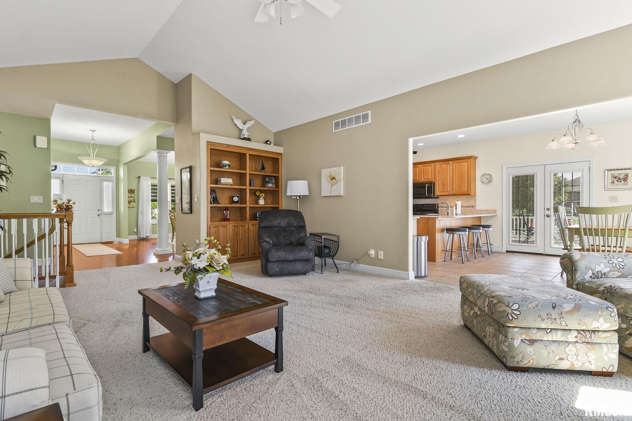231 SANDSTONE Drive