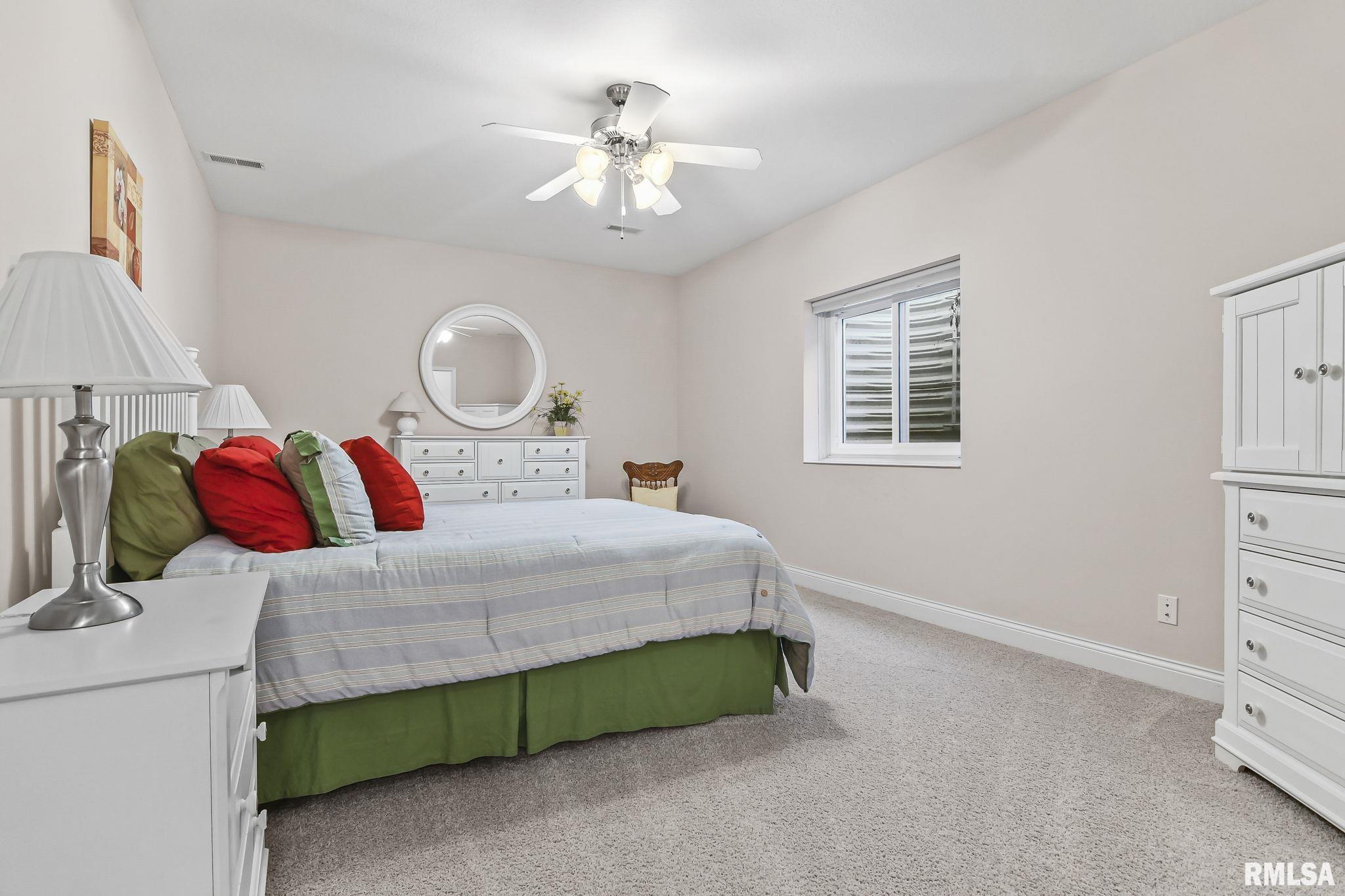 231 SANDSTONE Drive