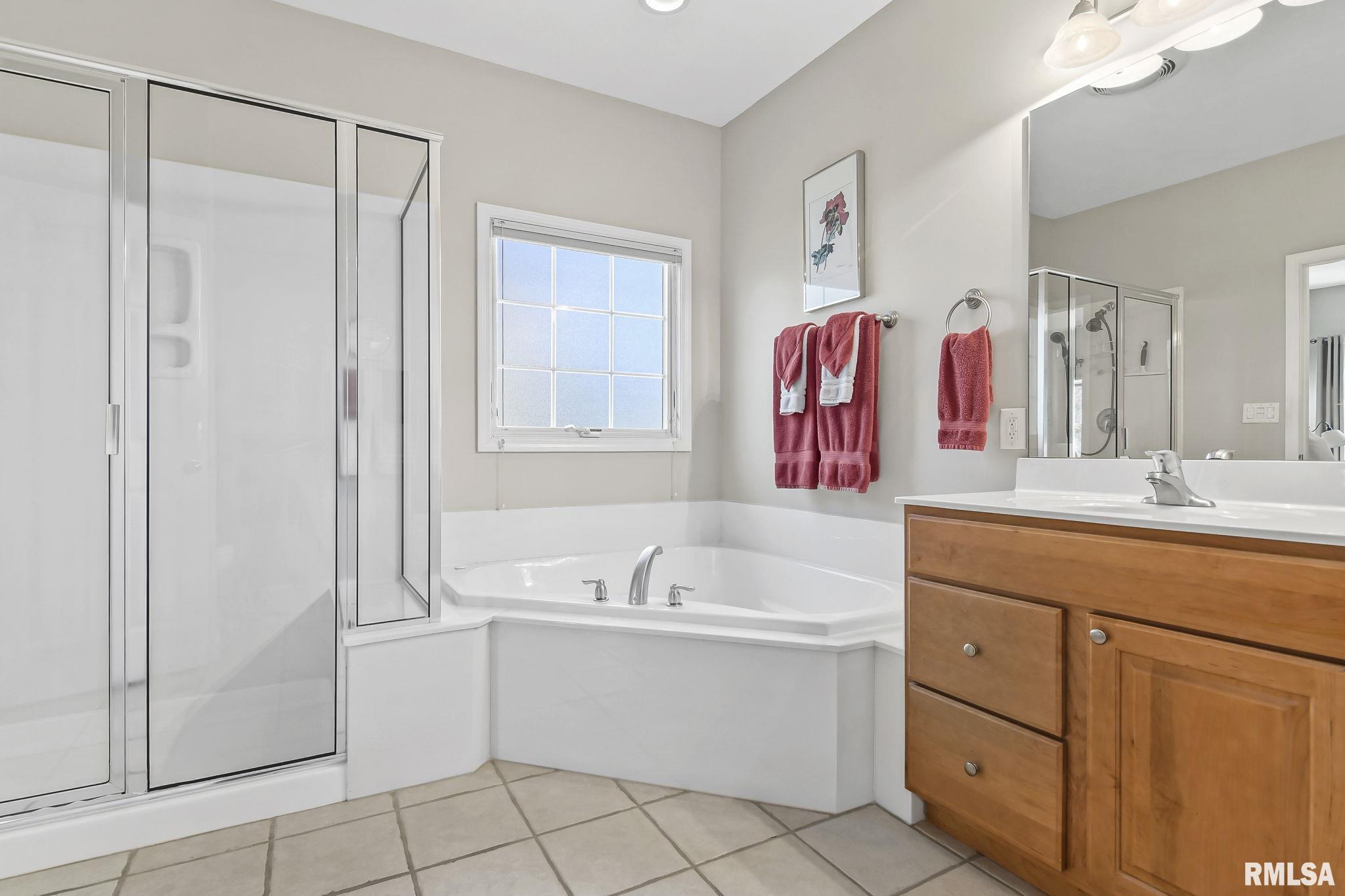 231 SANDSTONE Drive