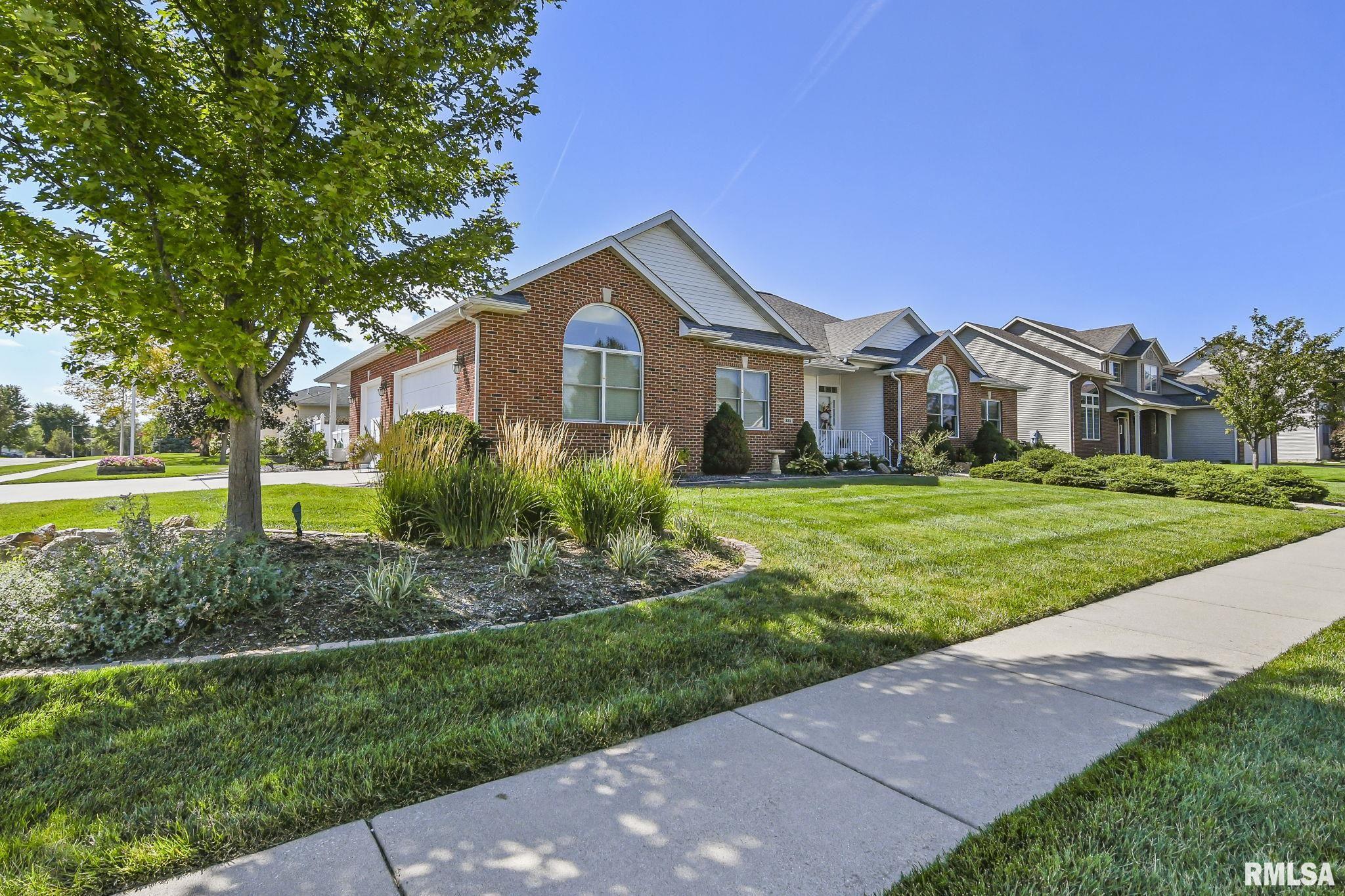 231 SANDSTONE Drive