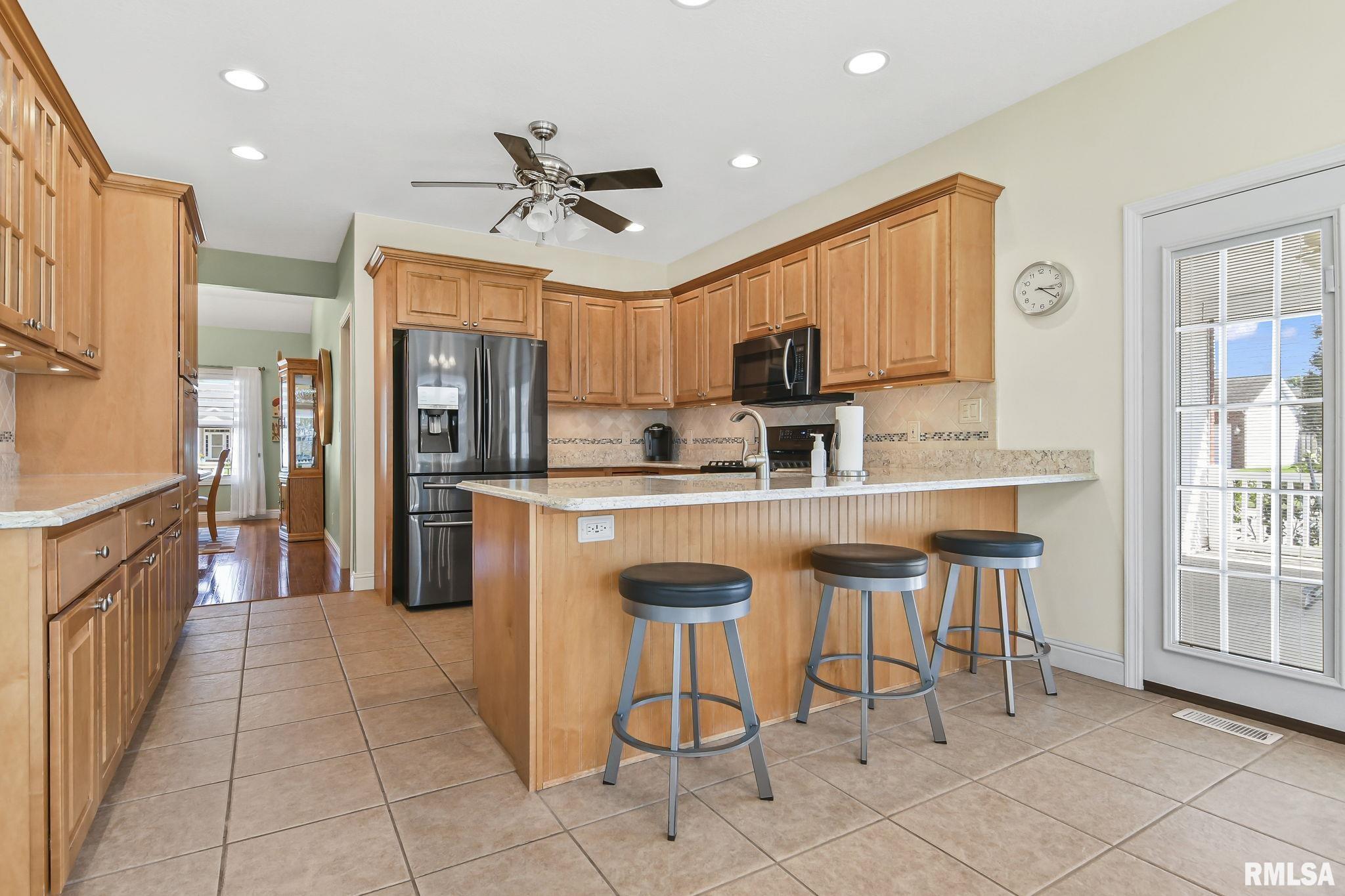 231 SANDSTONE Drive