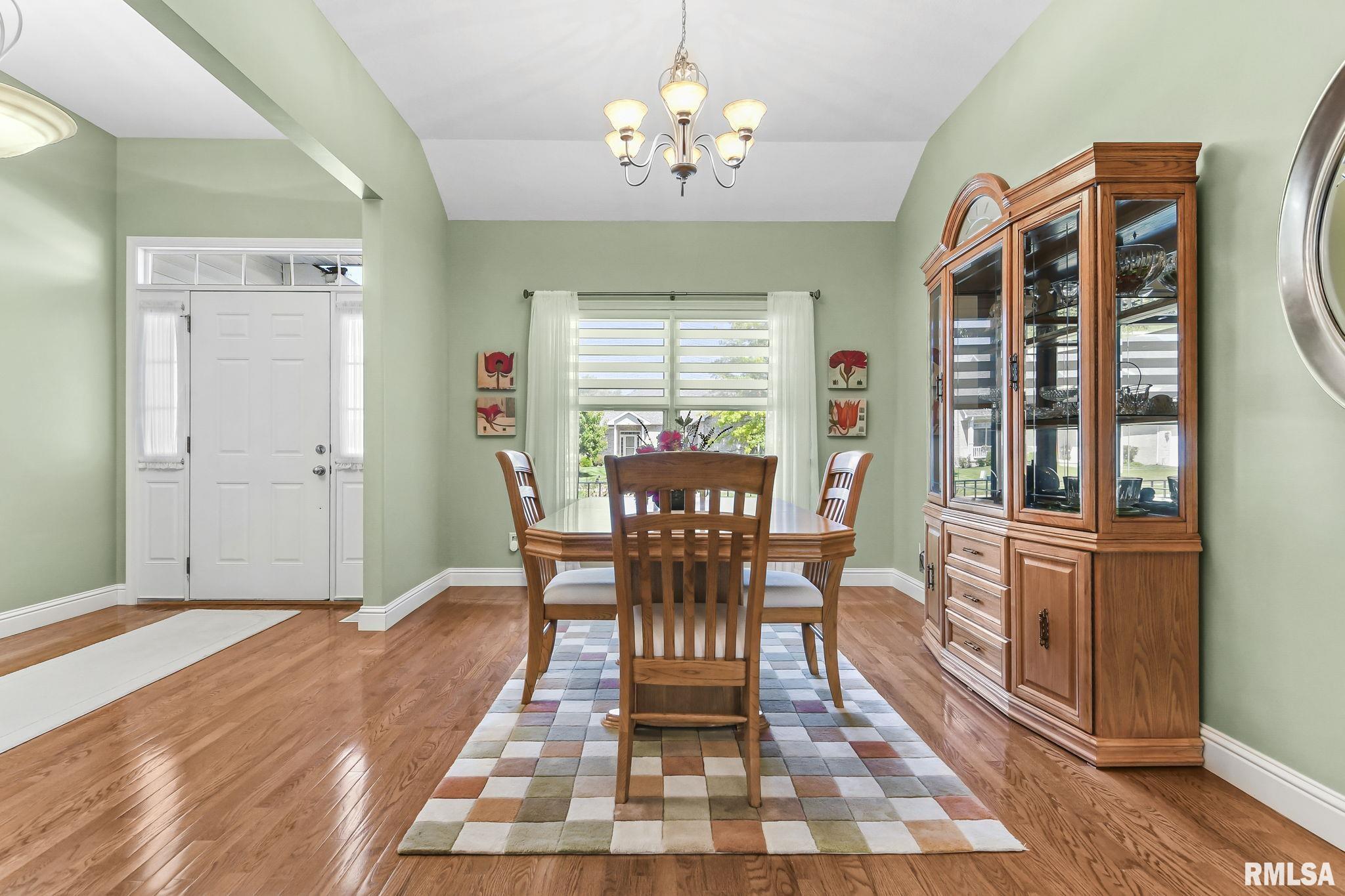 231 SANDSTONE Drive