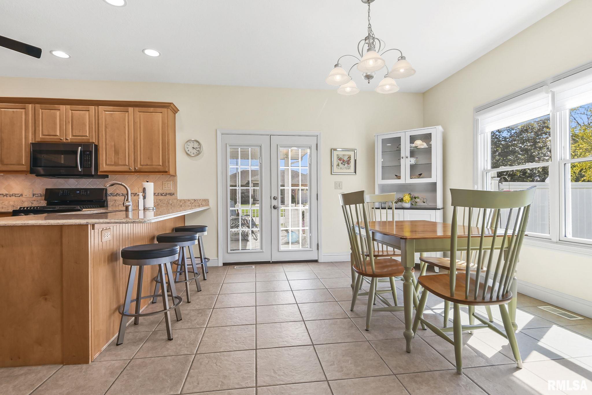 231 SANDSTONE Drive