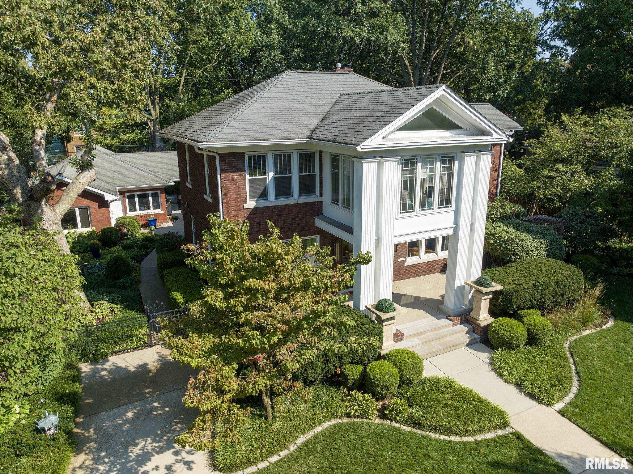 1037 WOODLAND Avenue
