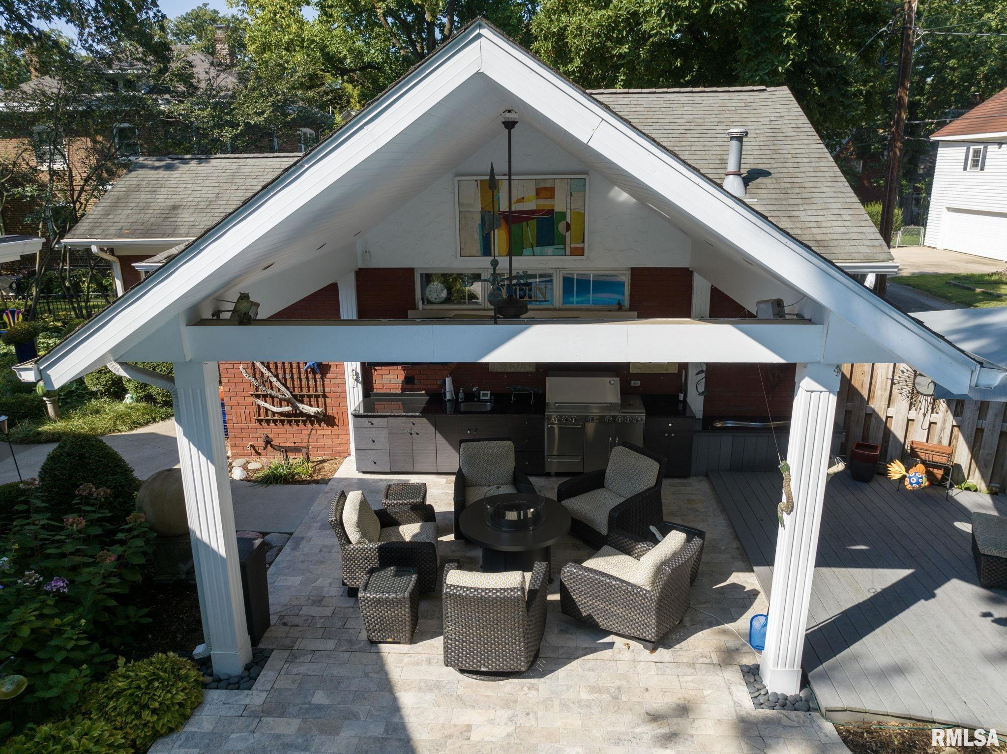 1037 WOODLAND Avenue
