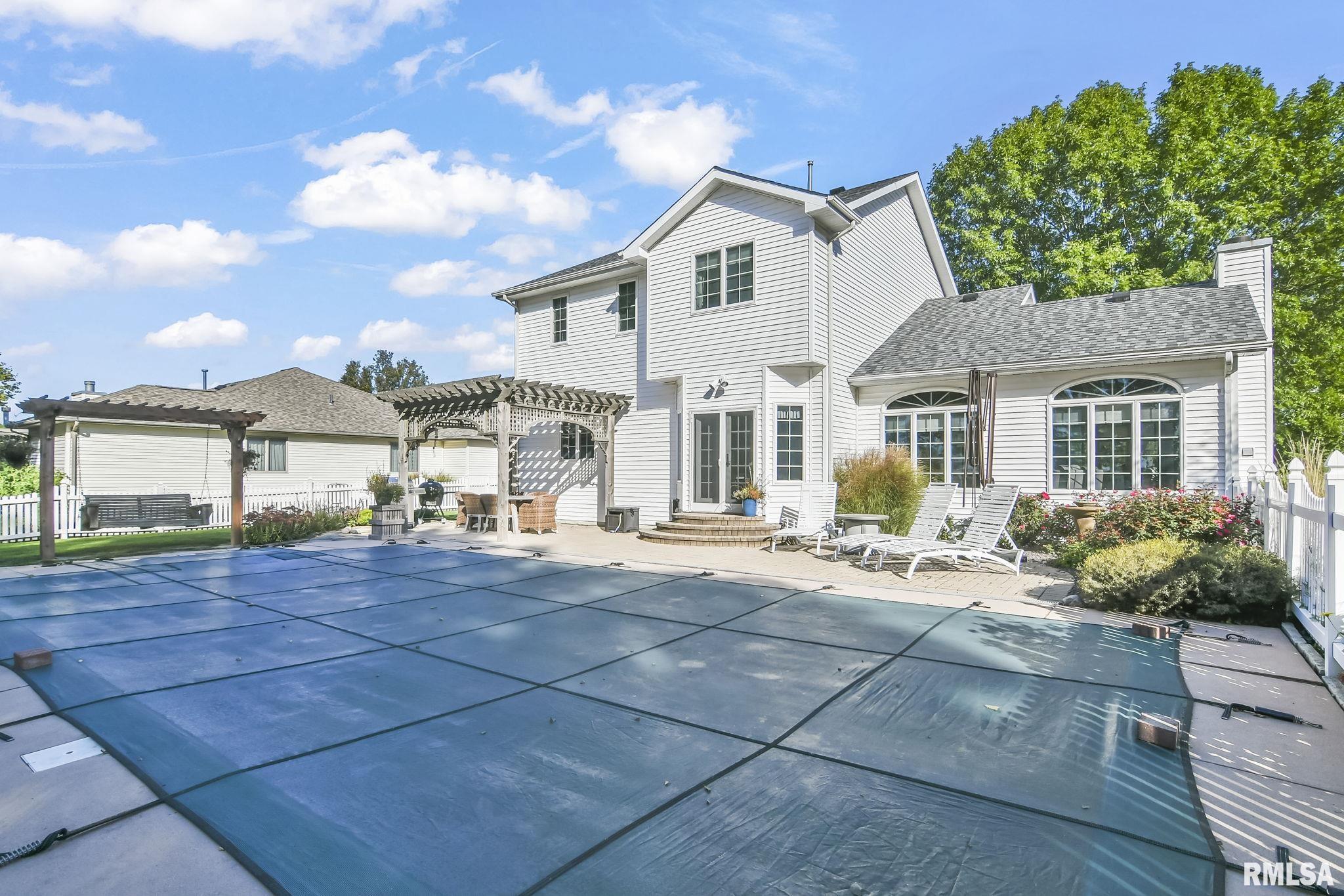 1116 Post Road