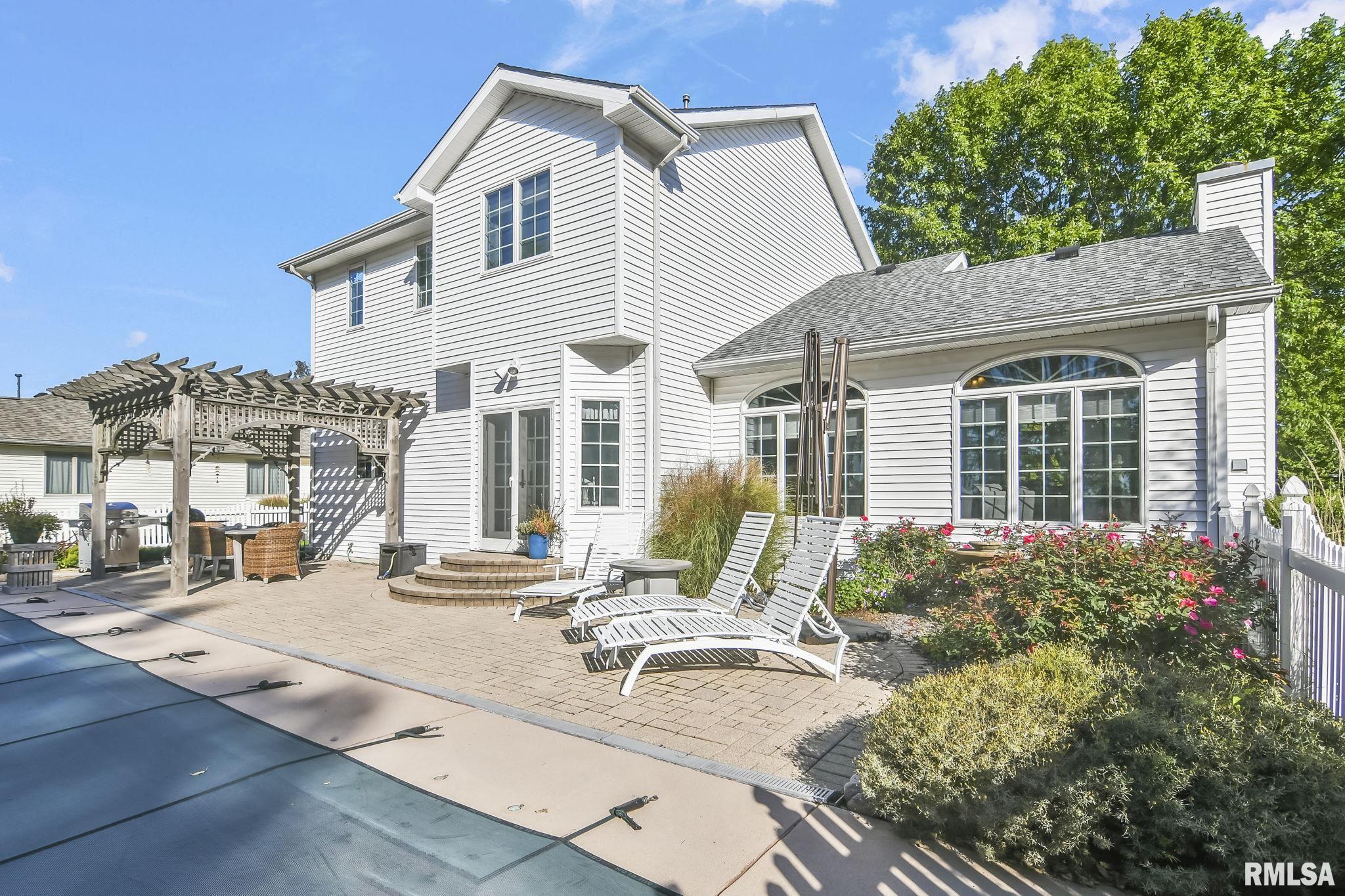 1116 Post Road