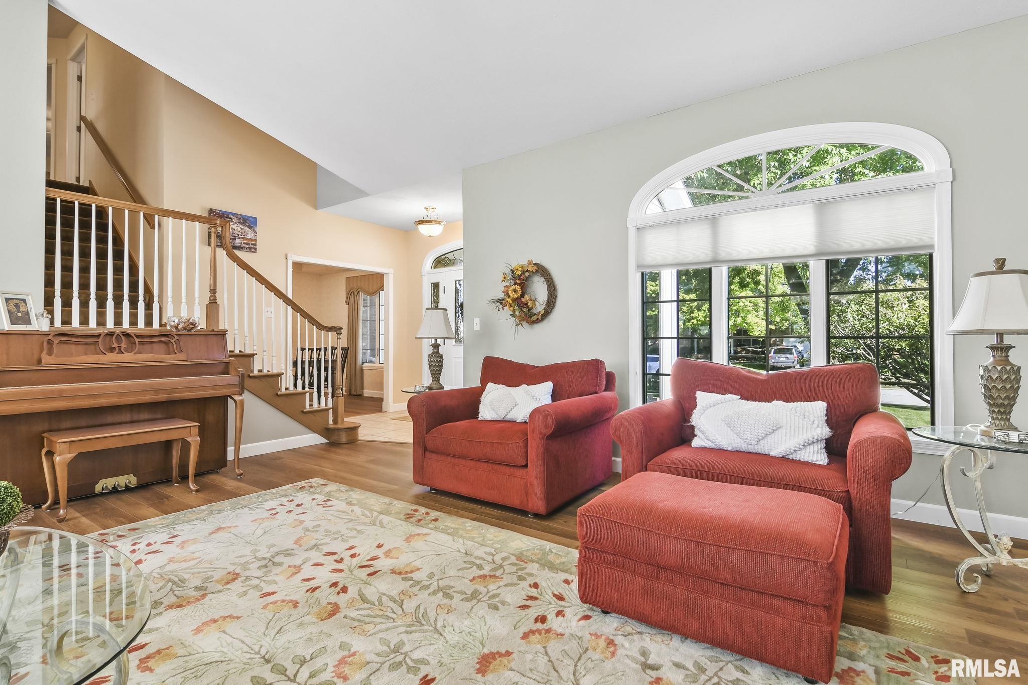 1116 Post Road