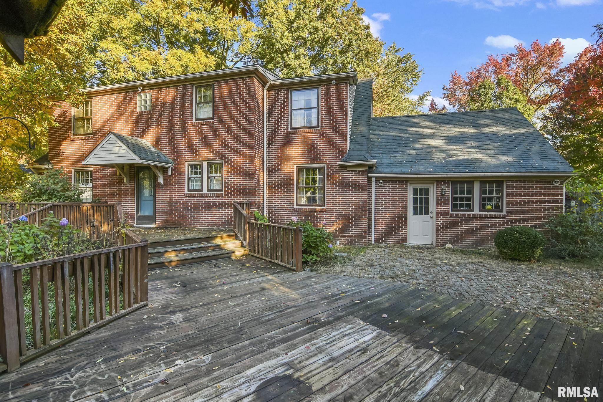 1112 MAPLE Avenue
