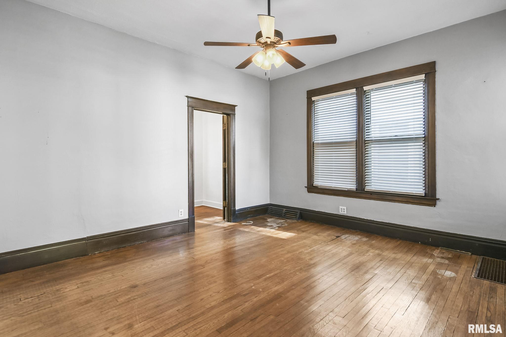 1130 FAYETTE Avenue