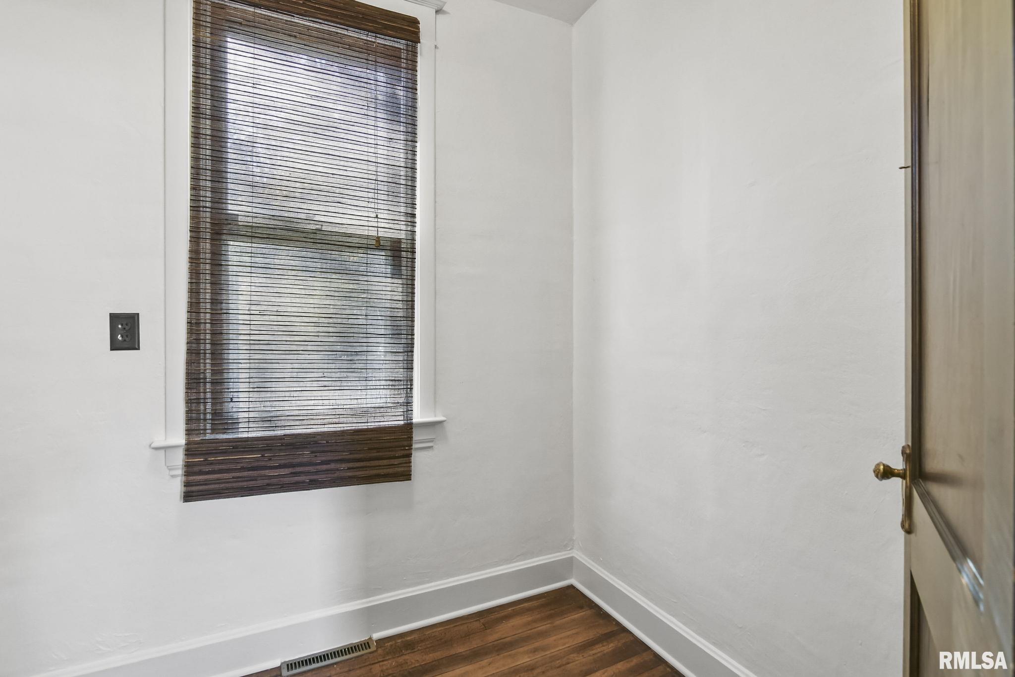 1130 FAYETTE Avenue