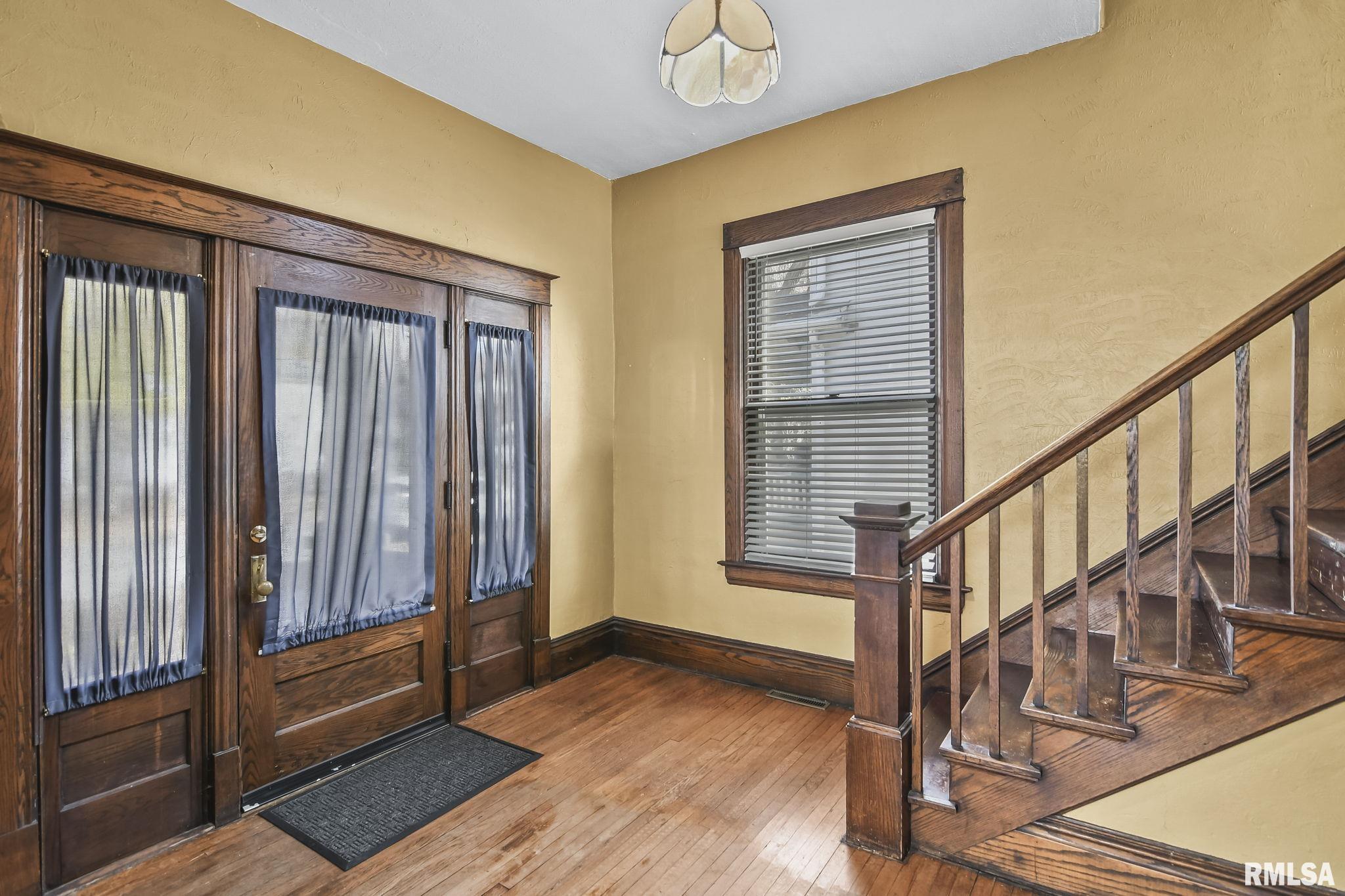 1130 FAYETTE Avenue
