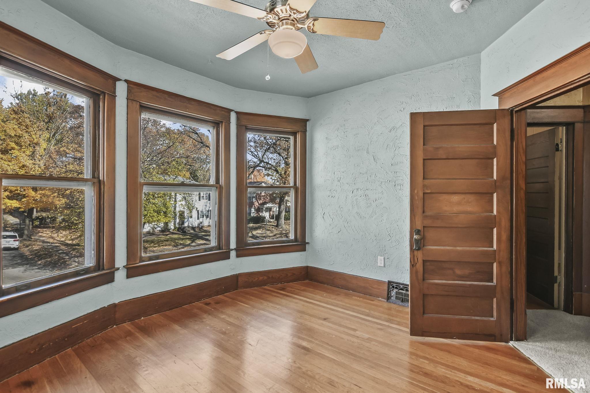 1130 FAYETTE Avenue