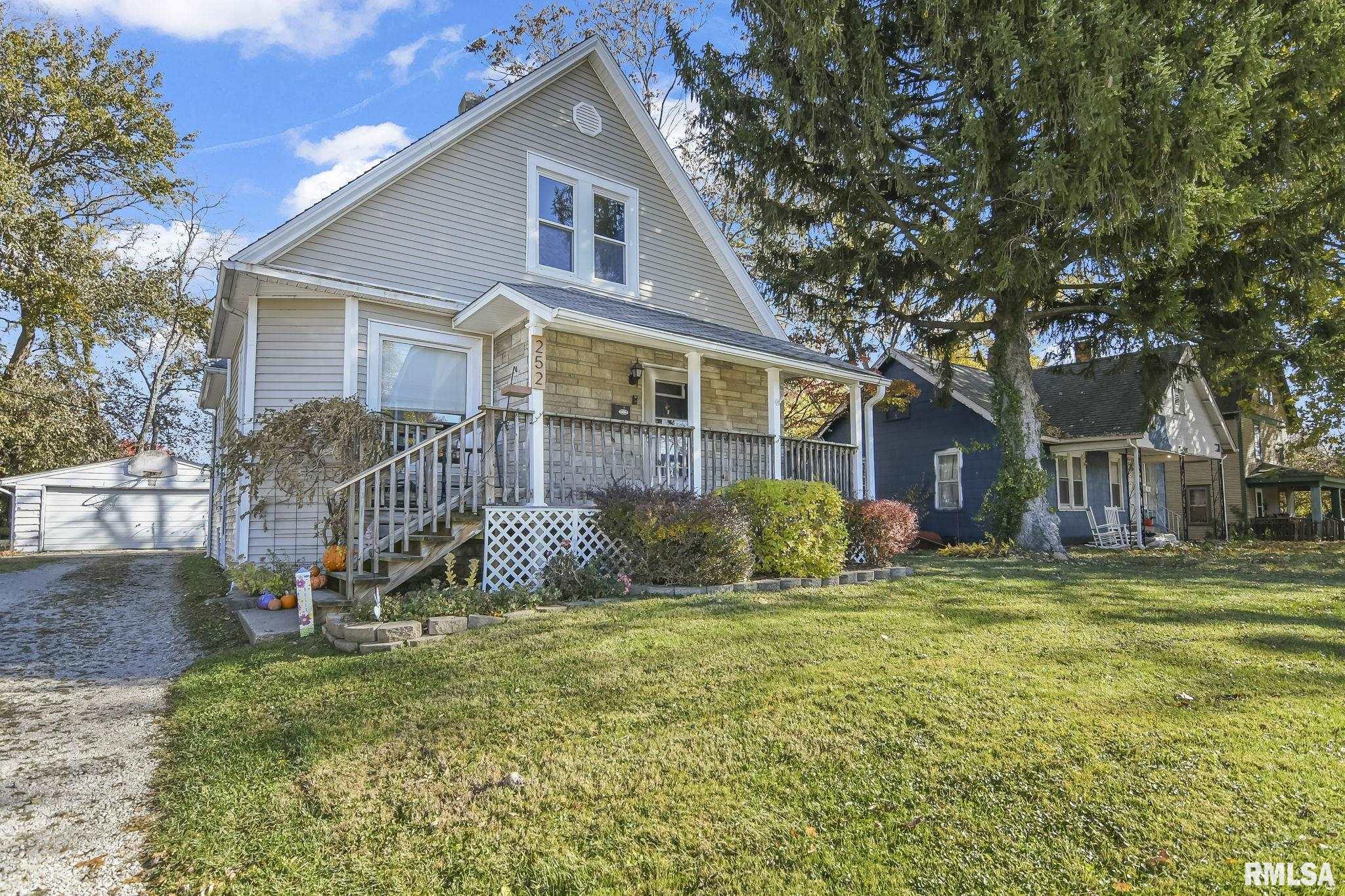 252 N Amos Avenue