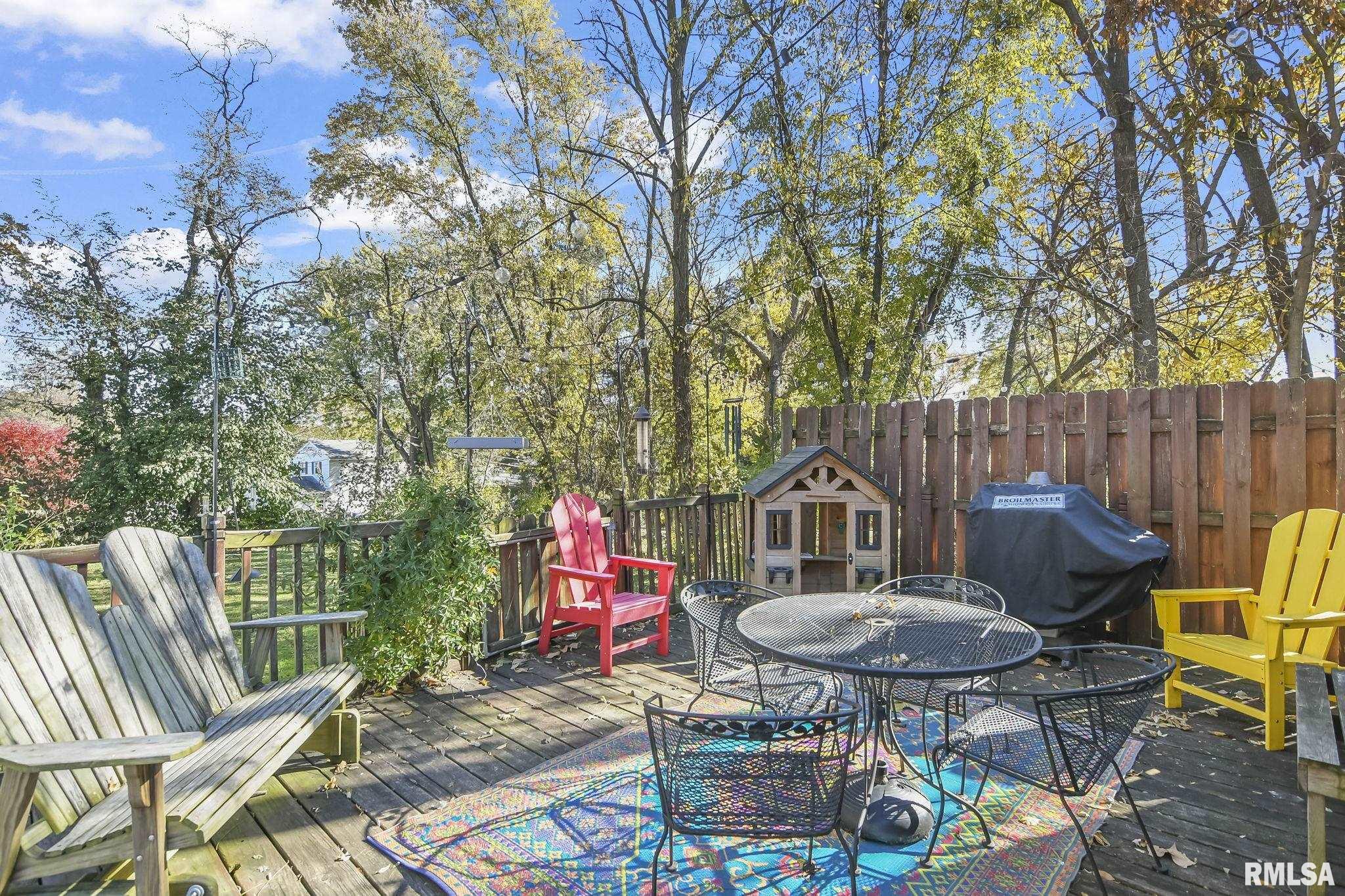 252 N Amos Avenue