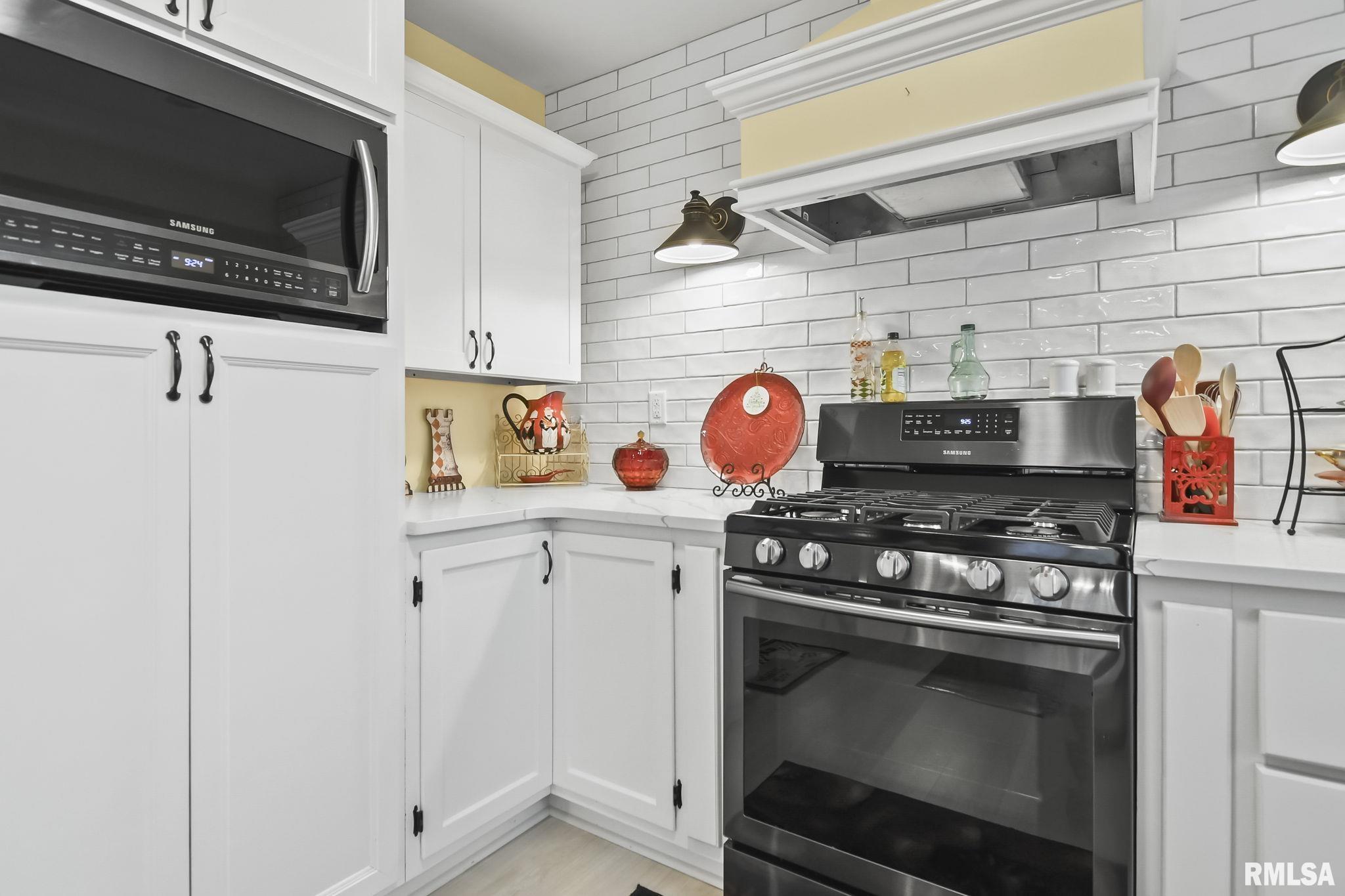 50 TURNBERRY Place