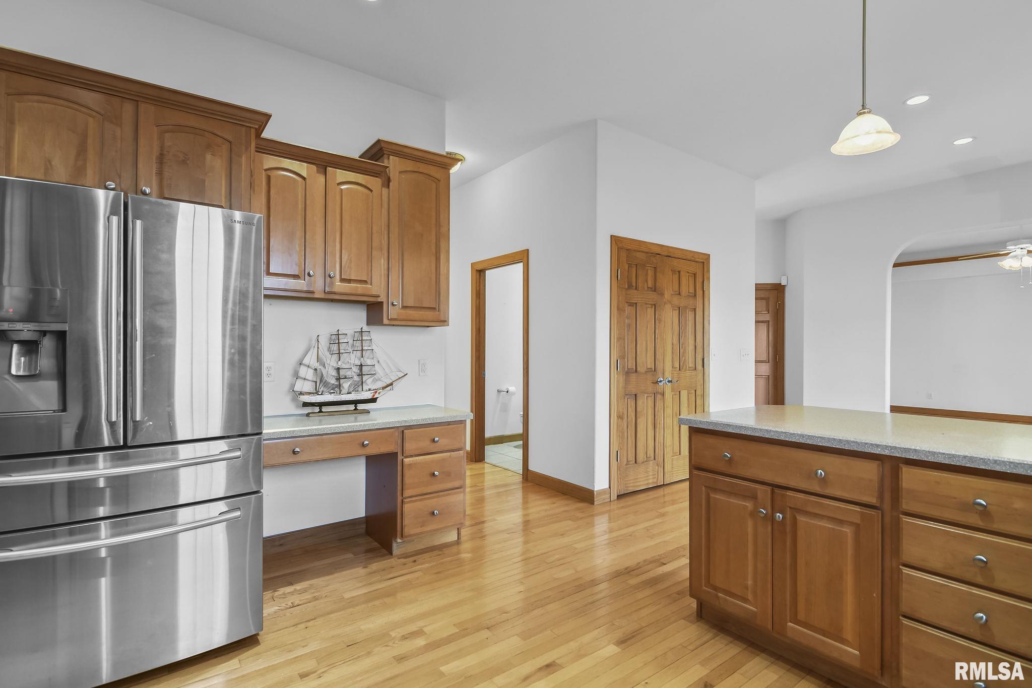 2221 Harbor Landing