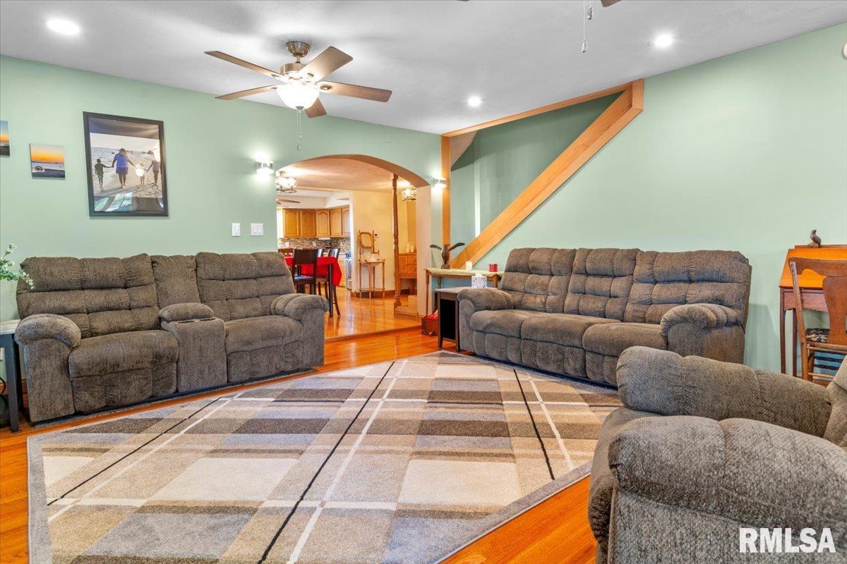 5658 HOGAN Road