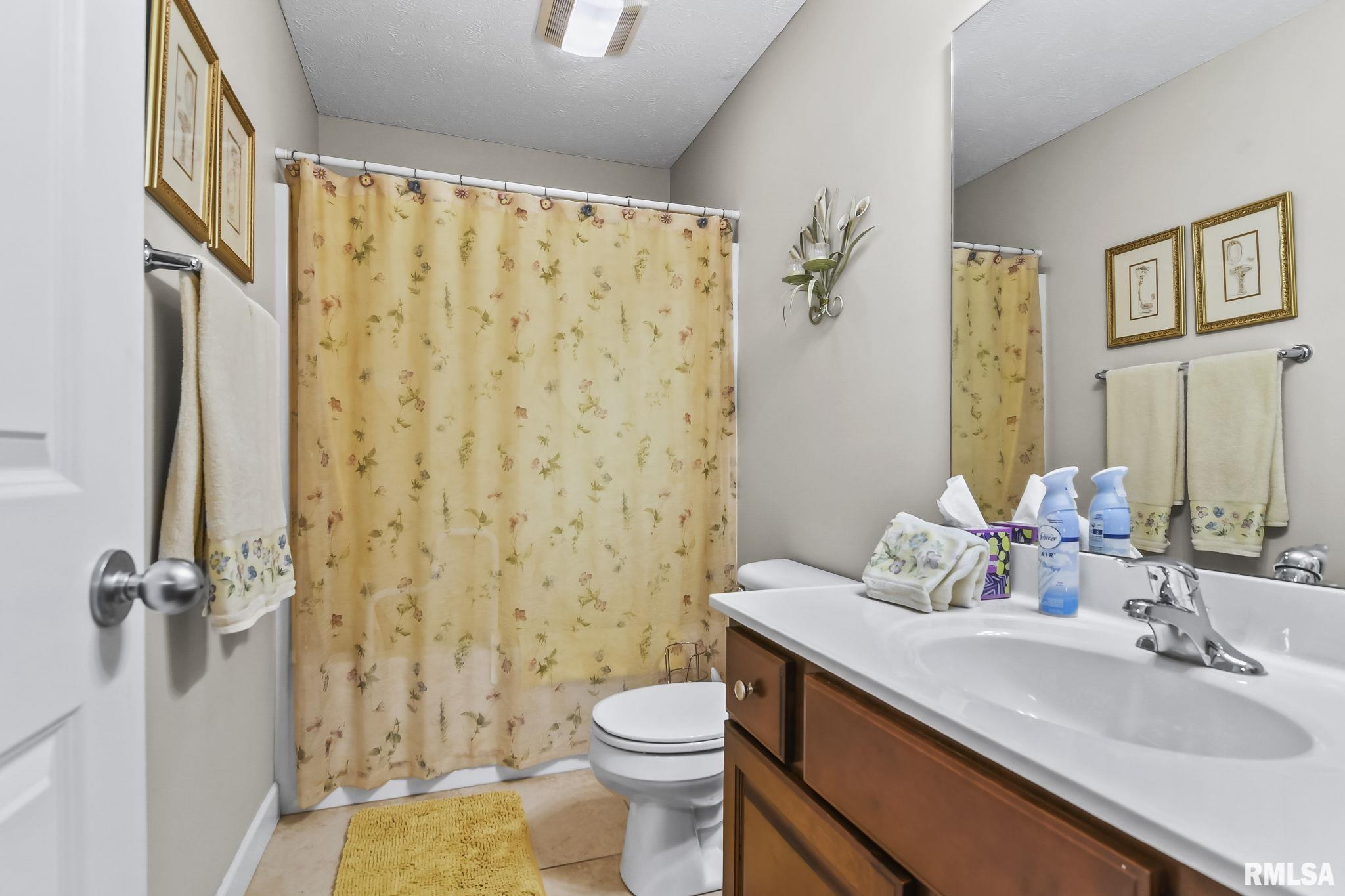 2708 Covered Wagon Trail