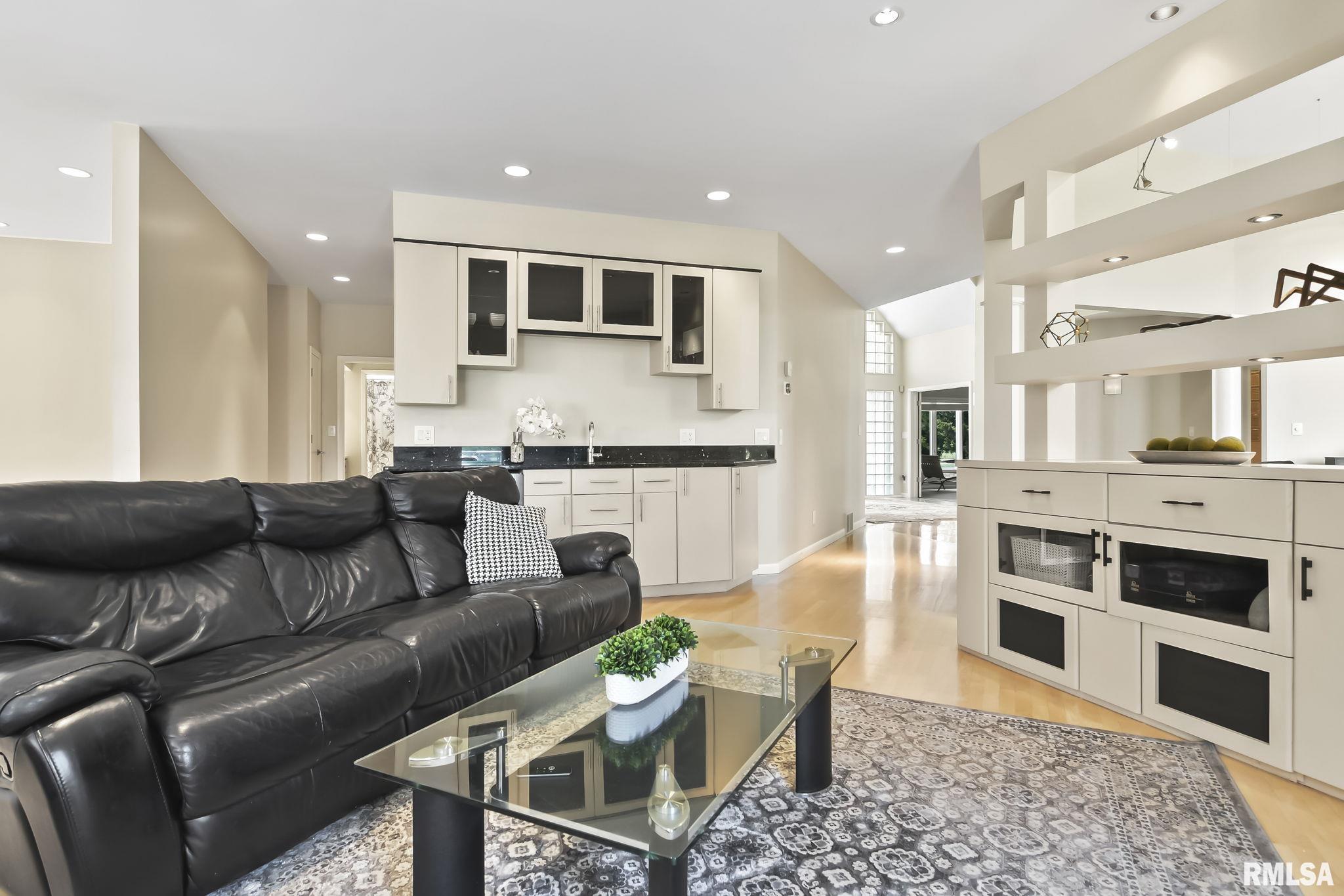 5200 EAGLE RIDGE