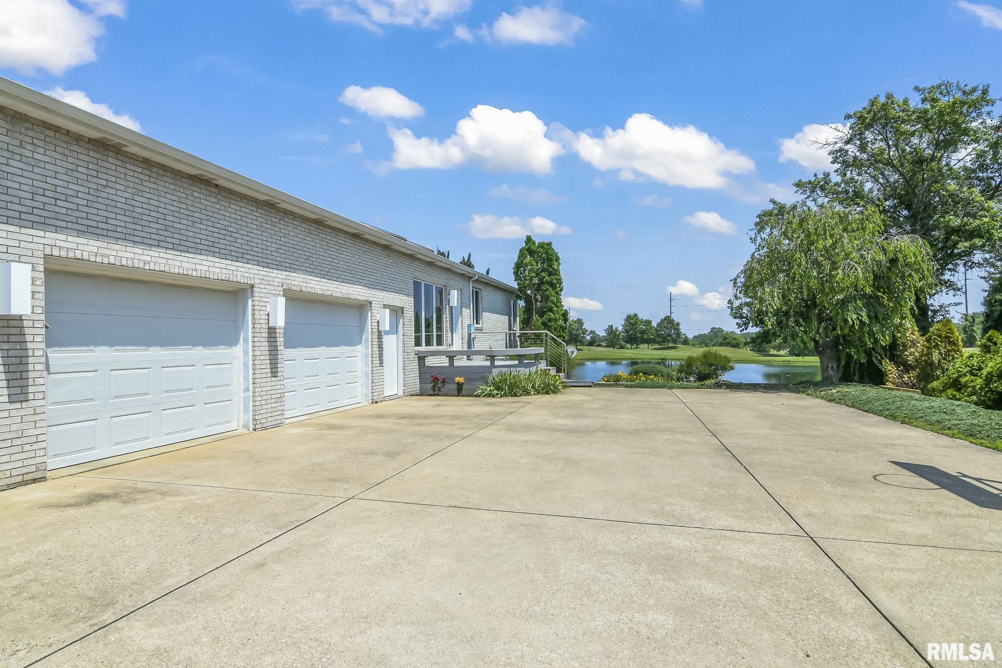 5200 EAGLE RIDGE