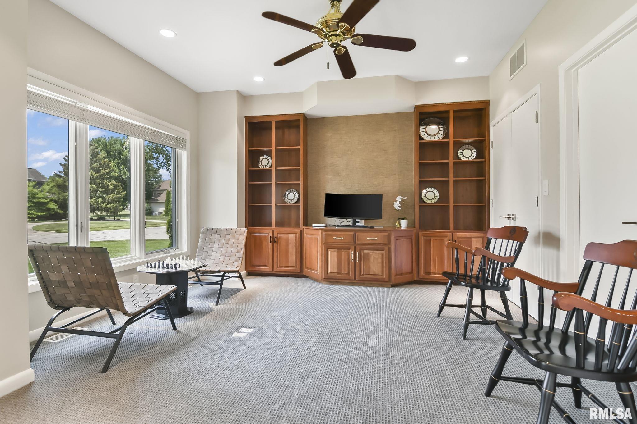 5200 EAGLE RIDGE