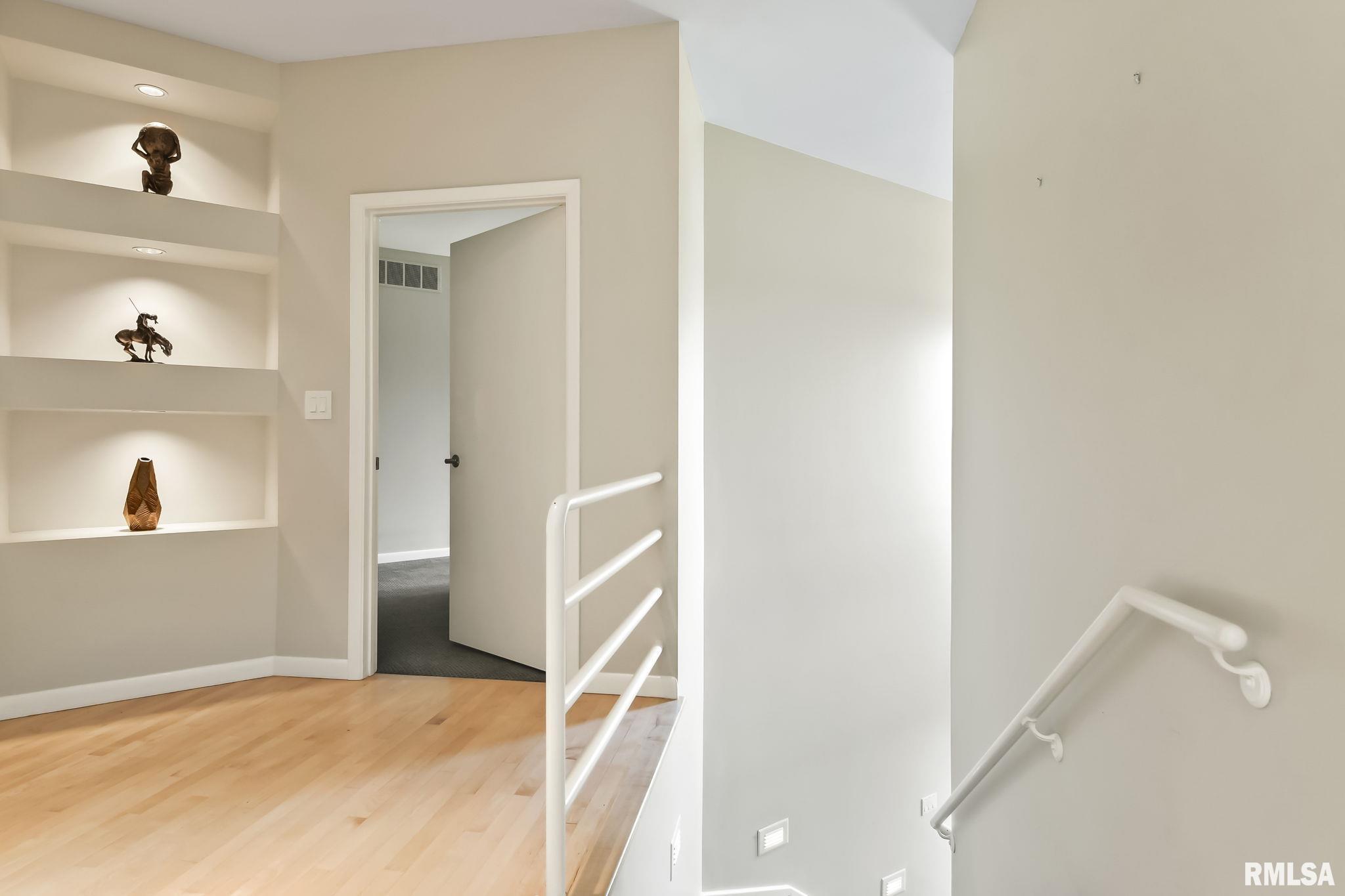 5200 EAGLE RIDGE