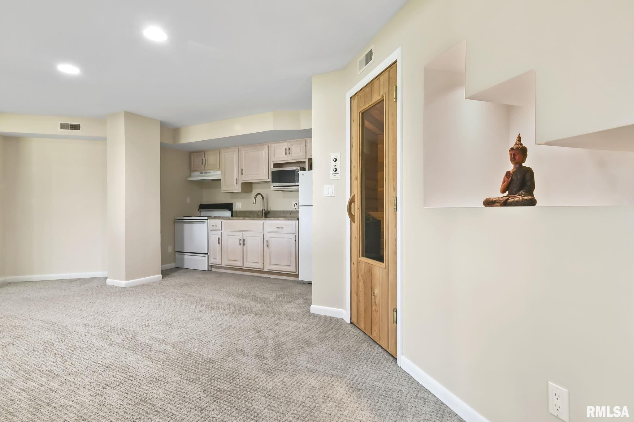 5200 EAGLE RIDGE