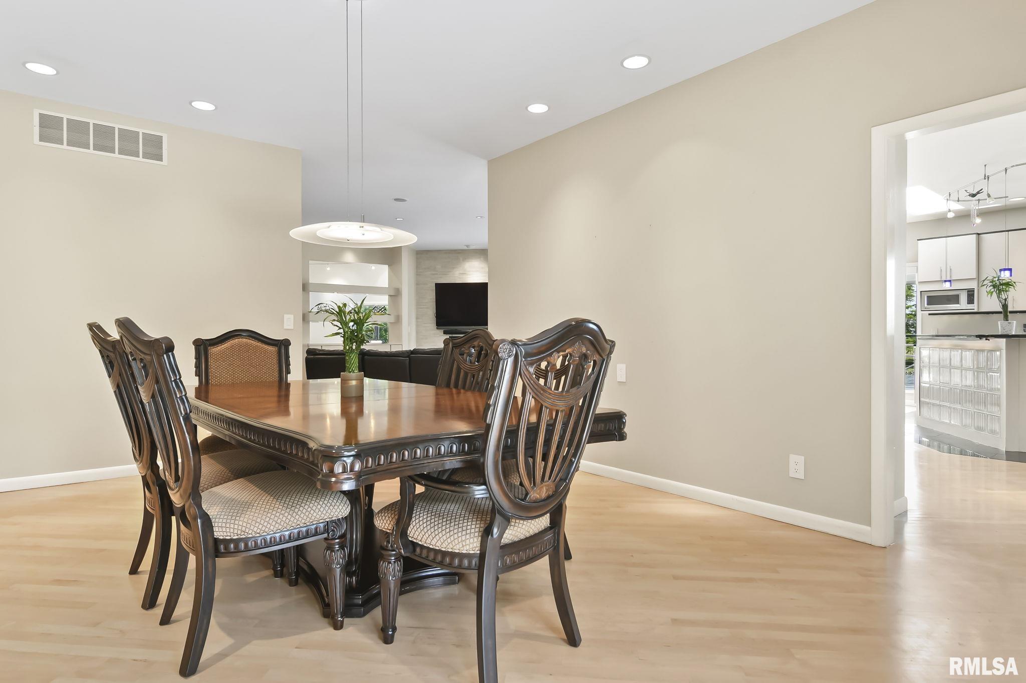 5200 EAGLE RIDGE