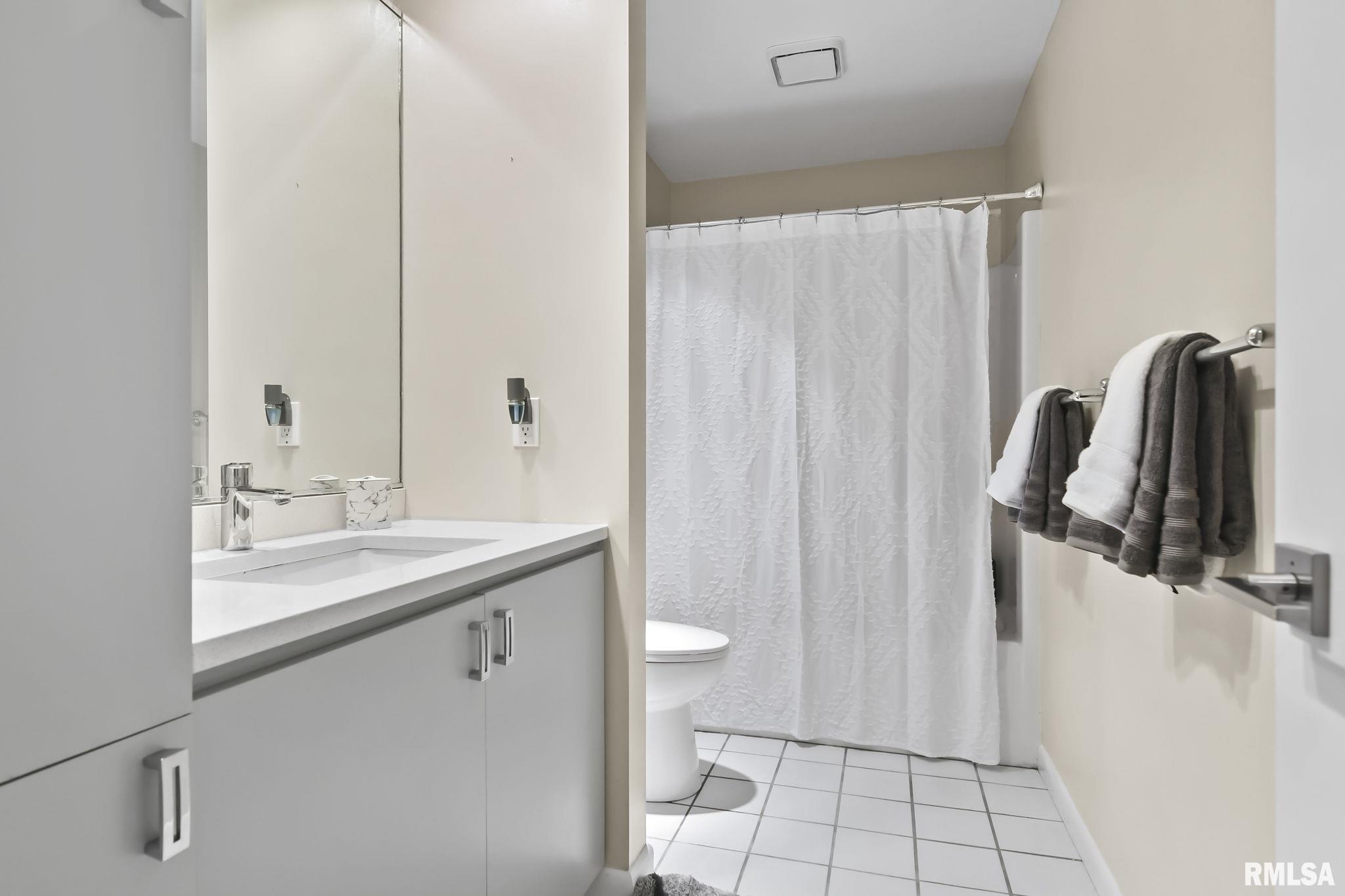 5200 EAGLE RIDGE