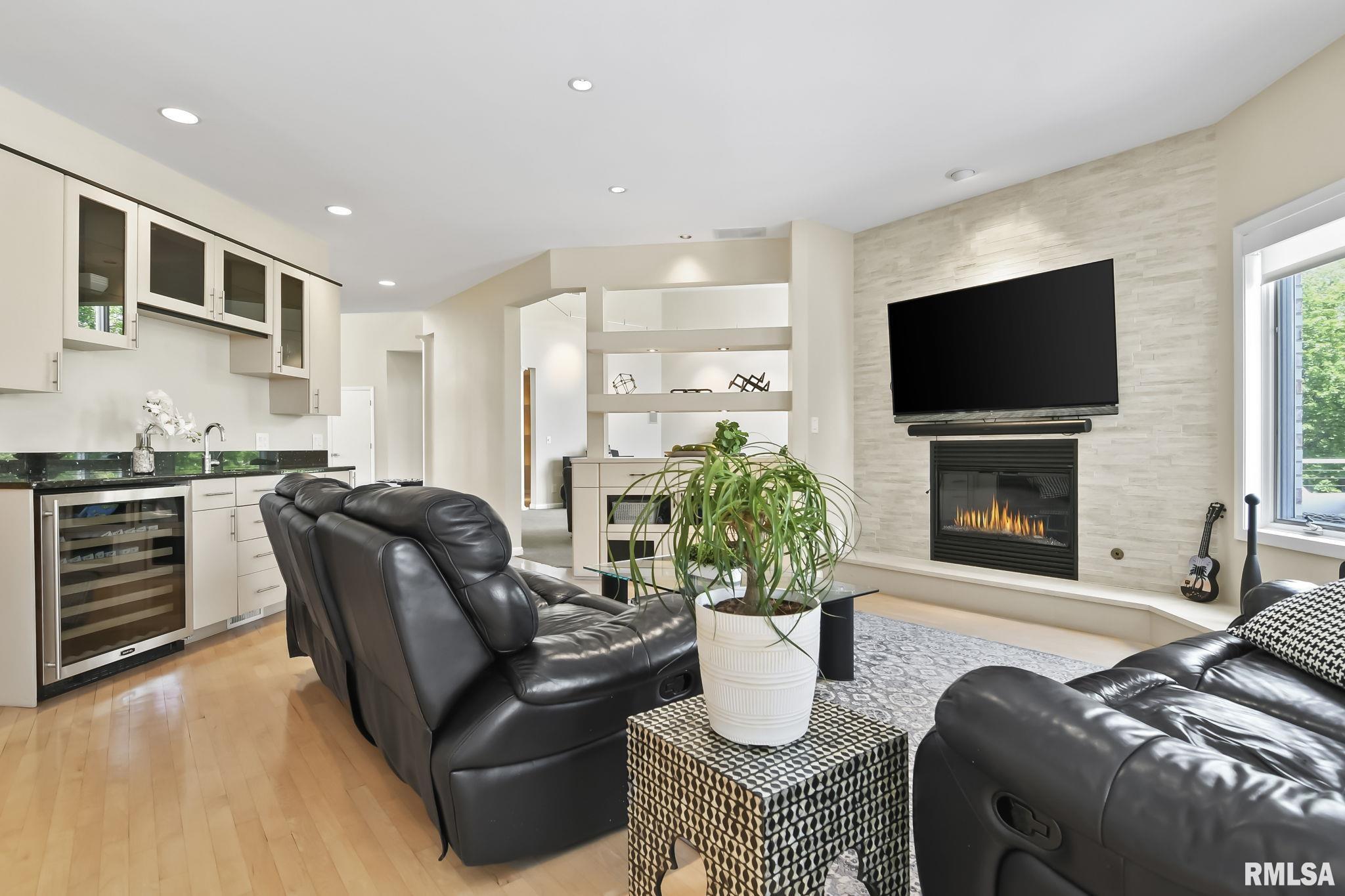 5200 EAGLE RIDGE