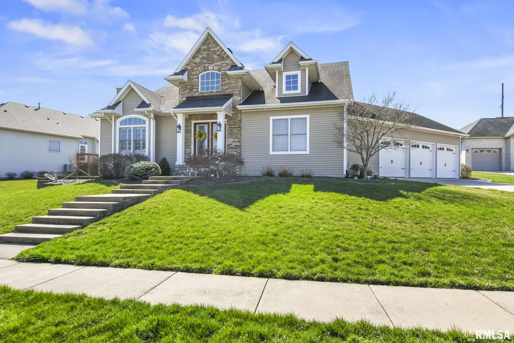 6209 WINTERBERRY Lane