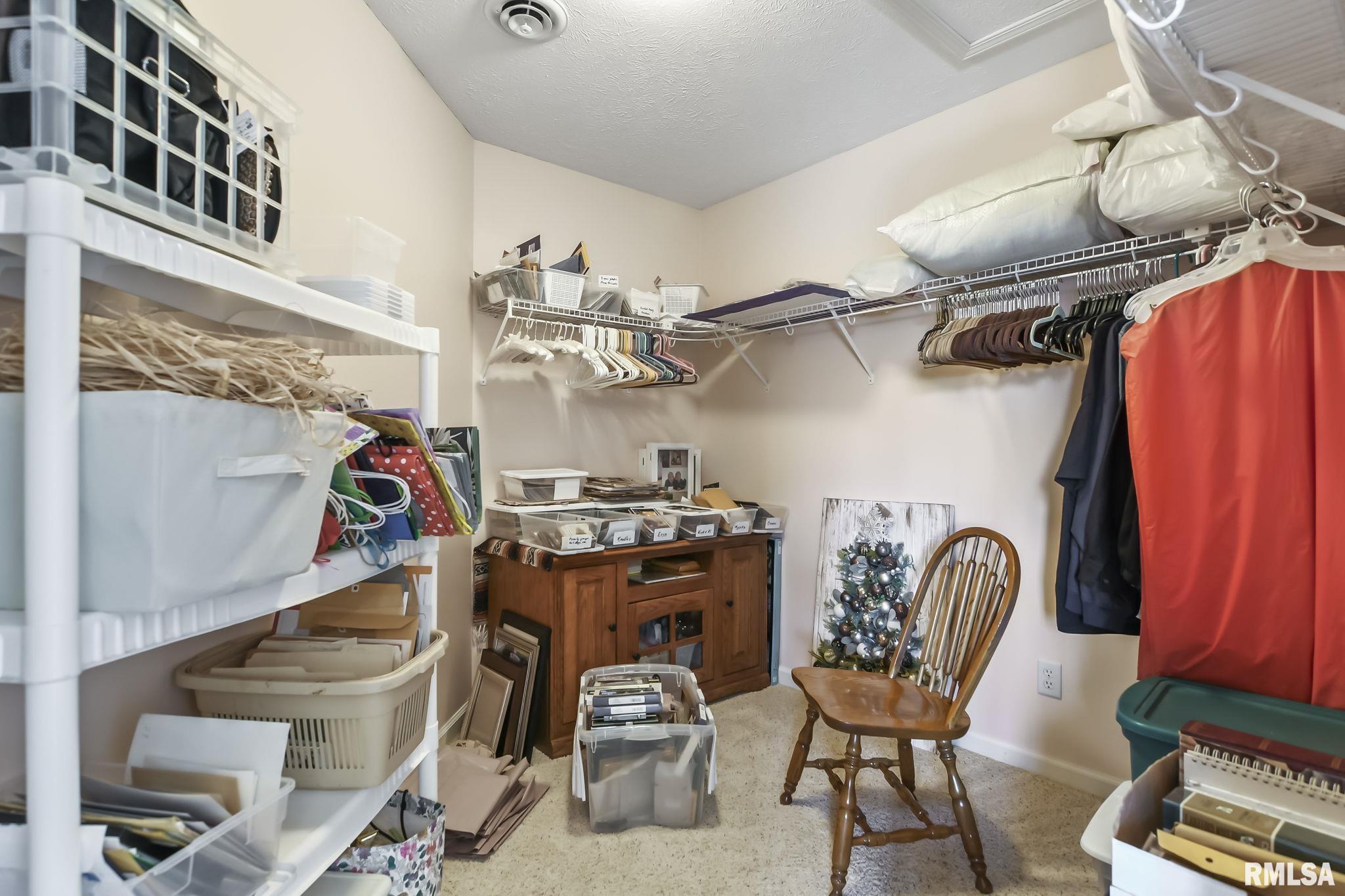 6209 WINTERBERRY Lane