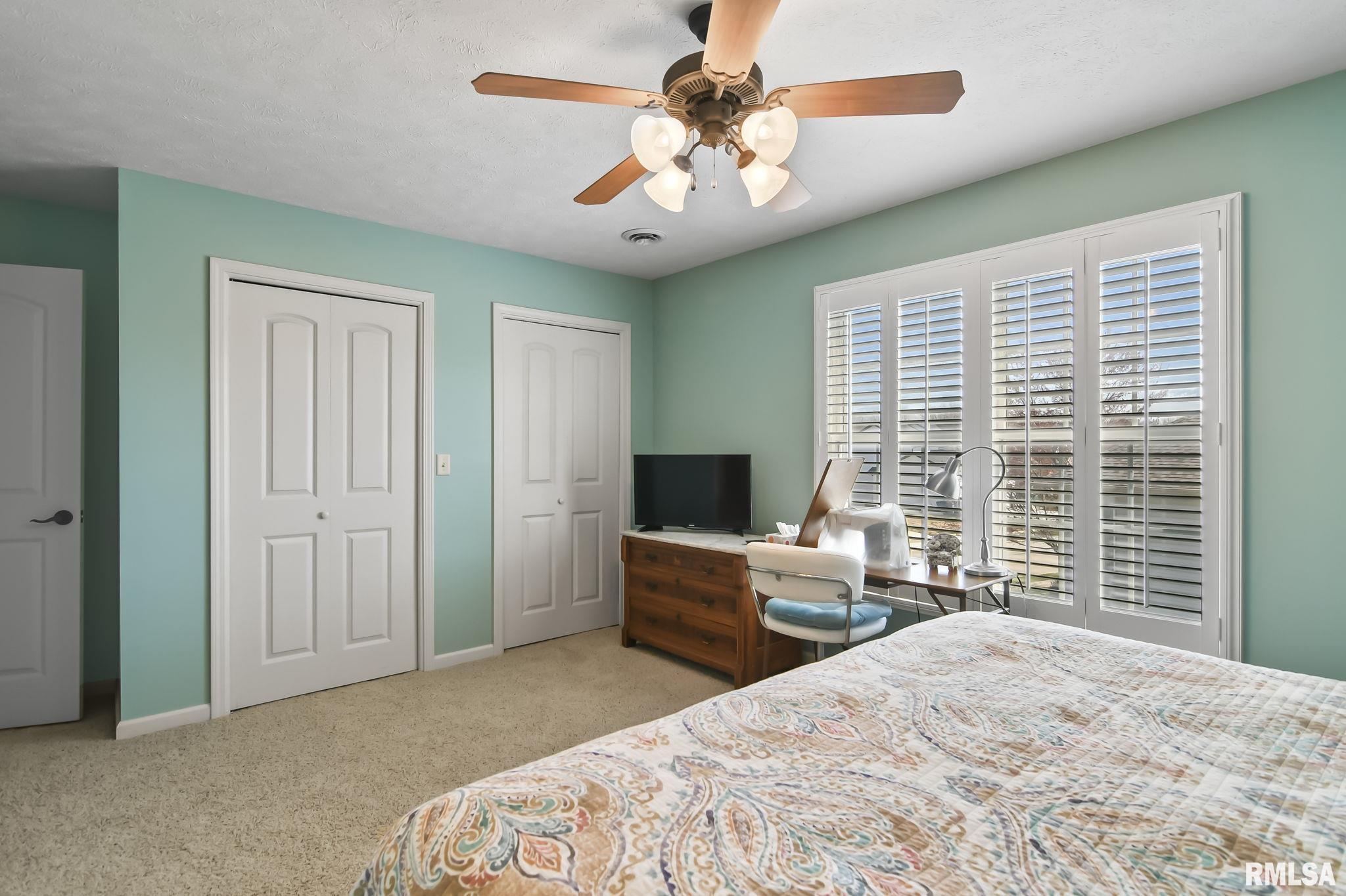 6209 WINTERBERRY Lane